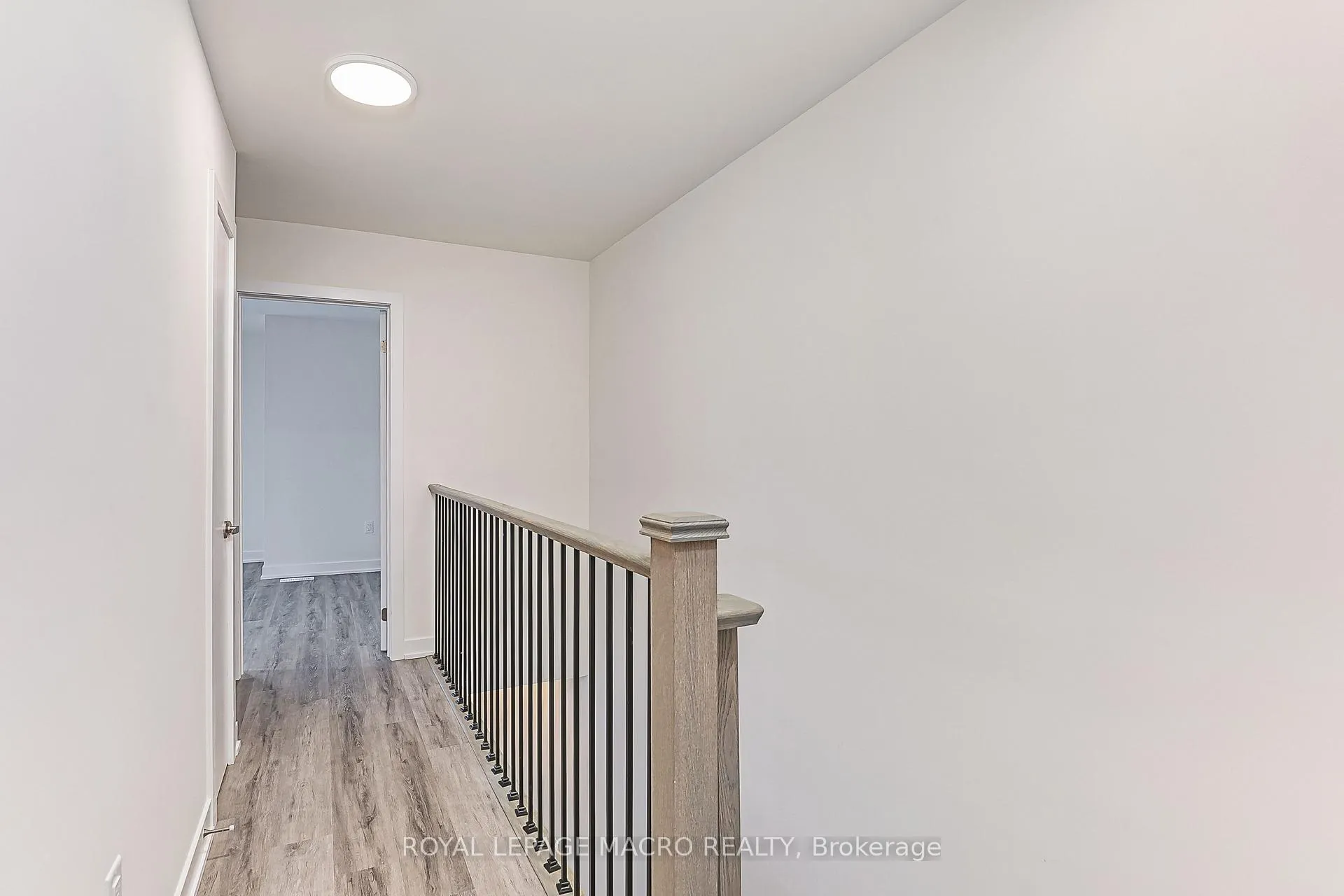 Photo 25 of 34 Winters Crescent, Collingwood — HOMEH