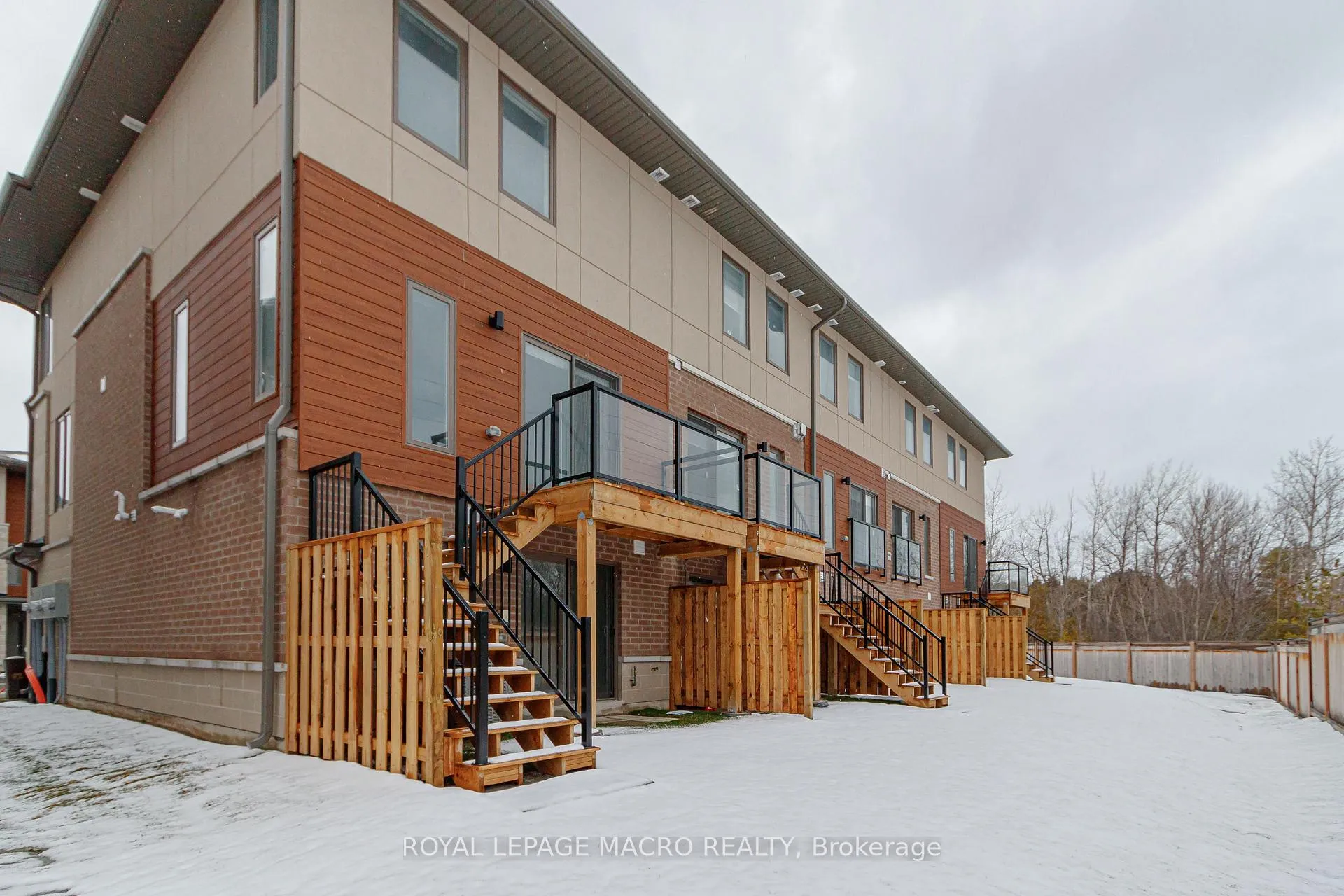 Photo 35 of 34 Winters Crescent, Collingwood — HOMEH