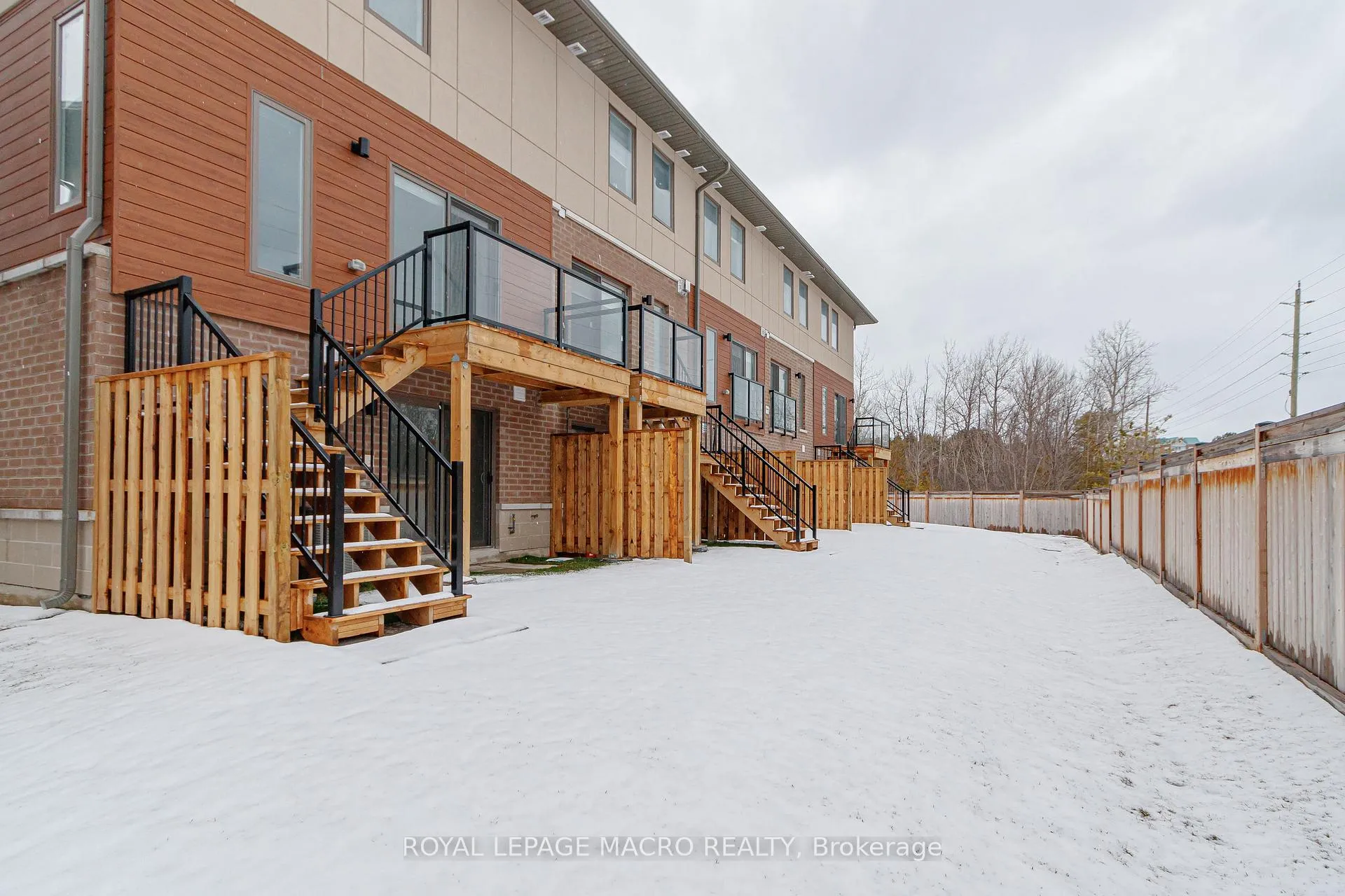 Photo 36 of 34 Winters Crescent, Collingwood — HOMEH