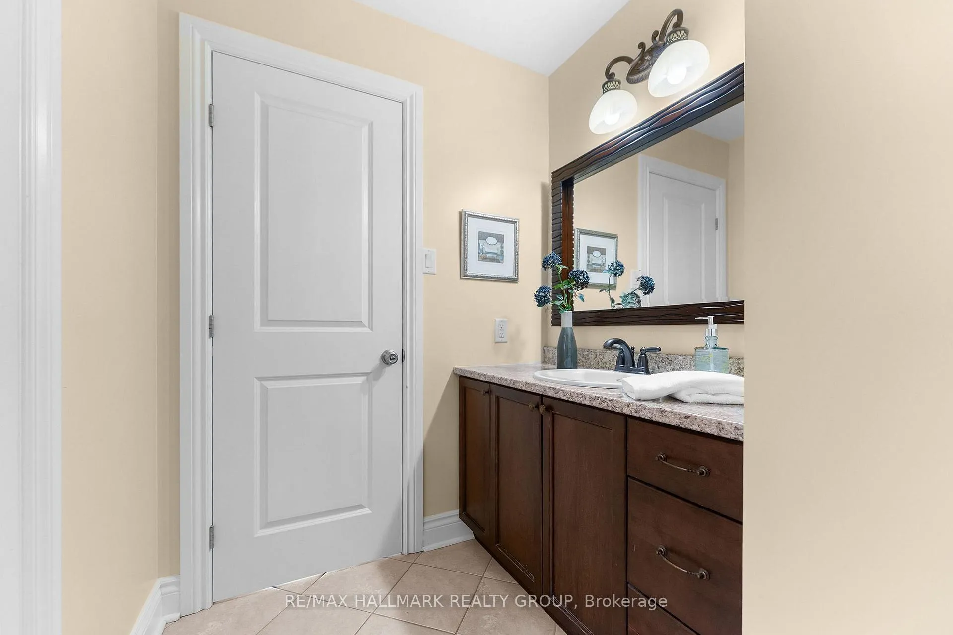 Photo 32 of 313 Eckerson Avenue, Ottawa, Stittsville (South) — HOMEH