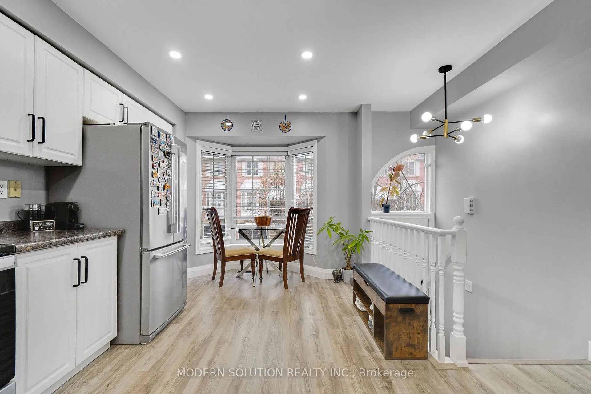 Photo 4 of Unit 29, 3480 Upper Middle Road, Burlington, Palmer — HOMEH