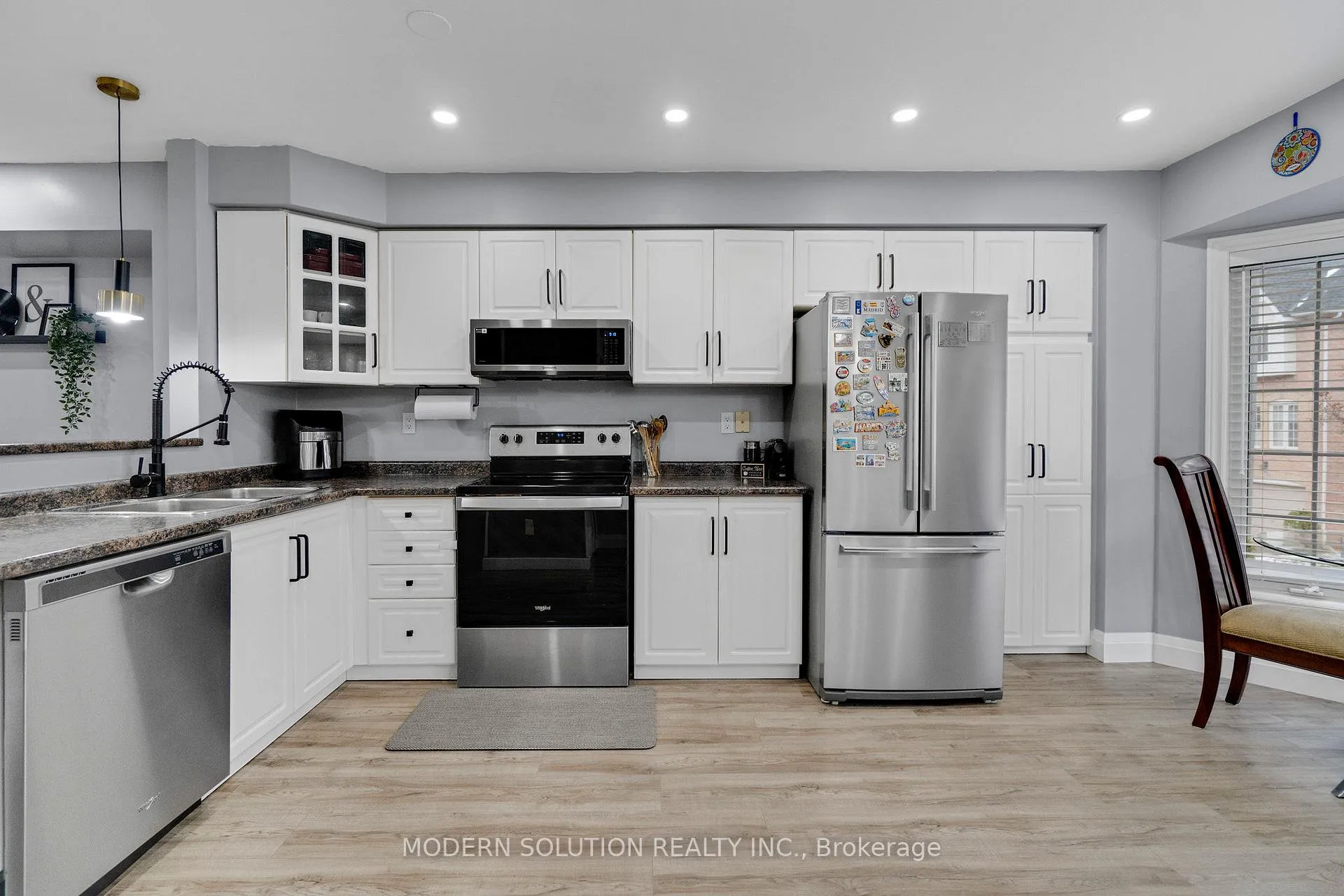 Photo 5 of Unit 29, 3480 Upper Middle Road, Burlington, Palmer — HOMEH