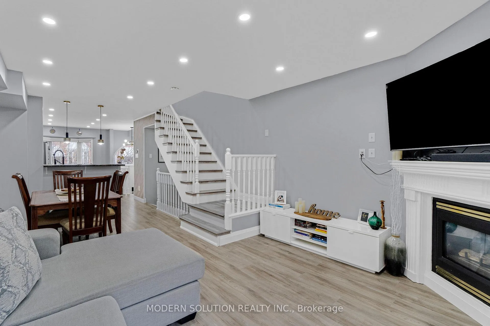 Photo 12 of Unit 29, 3480 Upper Middle Road, Burlington, Palmer — HOMEH