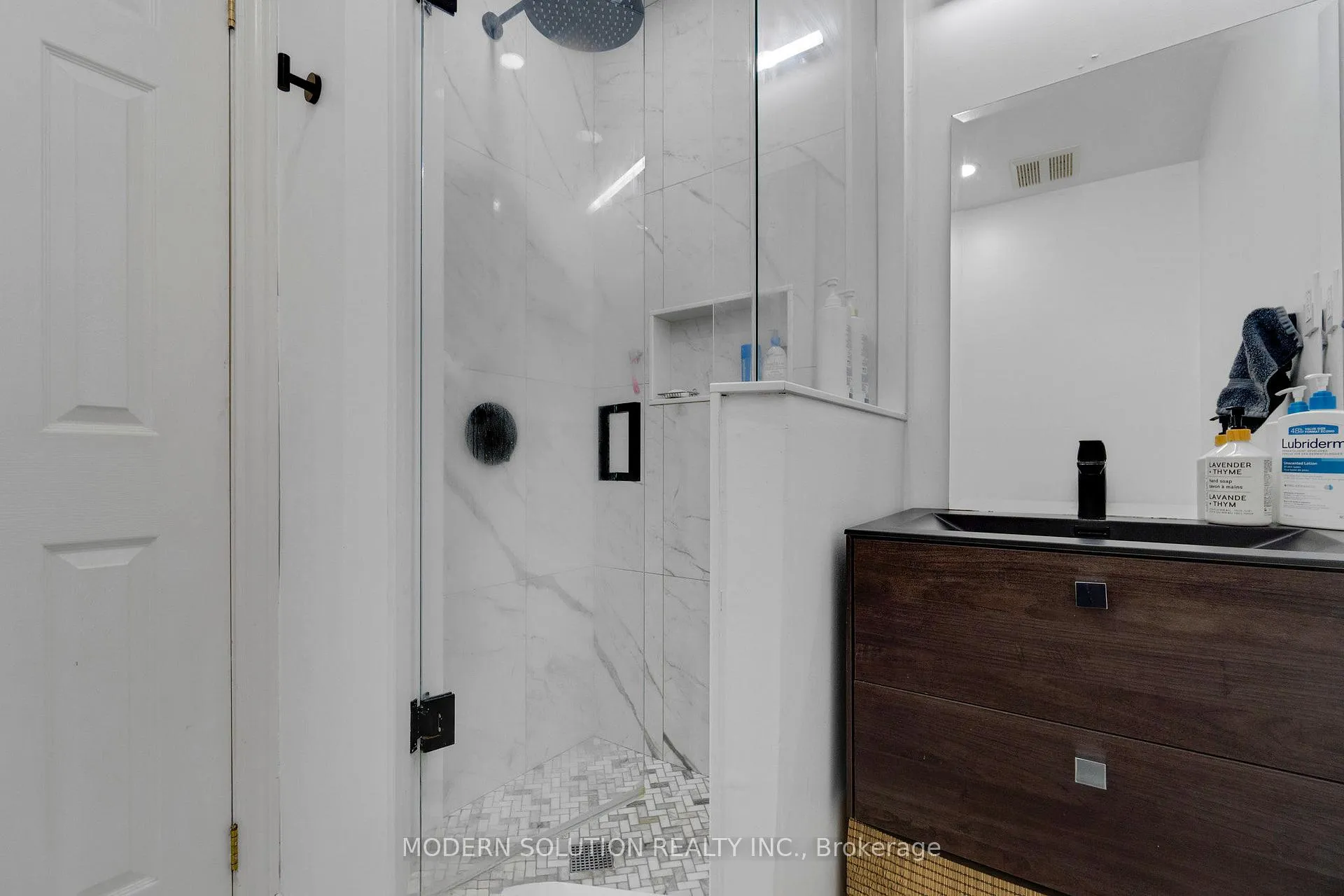 Photo 19 of Unit 29, 3480 Upper Middle Road, Burlington, Palmer — HOMEH