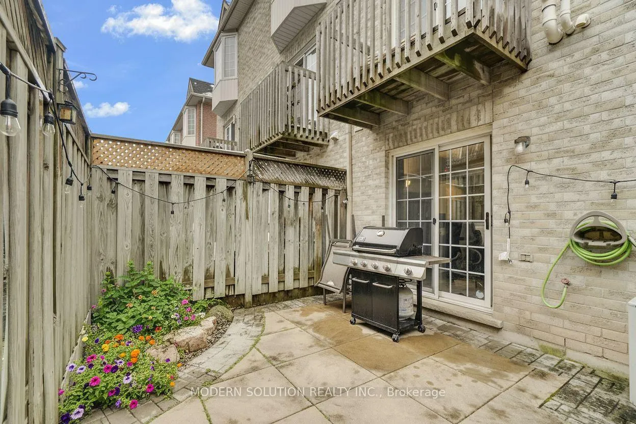 Photo 32 of Unit 29, 3480 Upper Middle Road, Burlington, Palmer — HOMEH