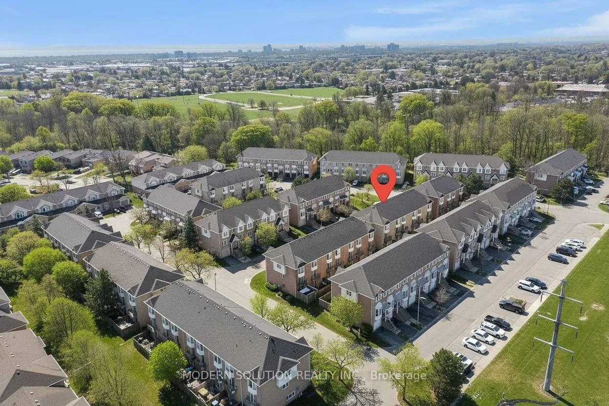 Photo 33 of Unit 29, 3480 Upper Middle Road, Burlington, Palmer — HOMEH
