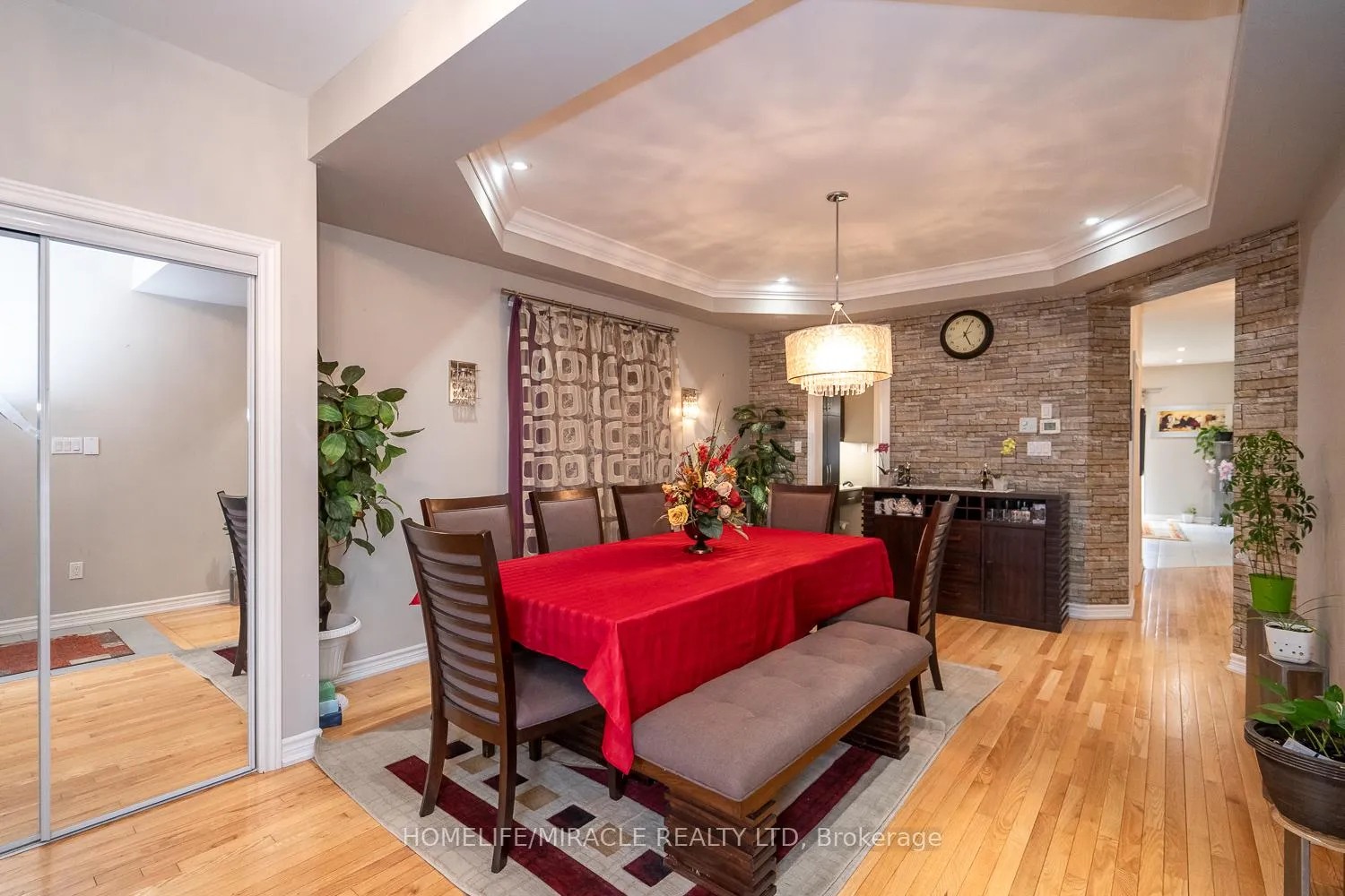 Photo 5 of 547 Wansbrough Way, Shelburne — HOMEH