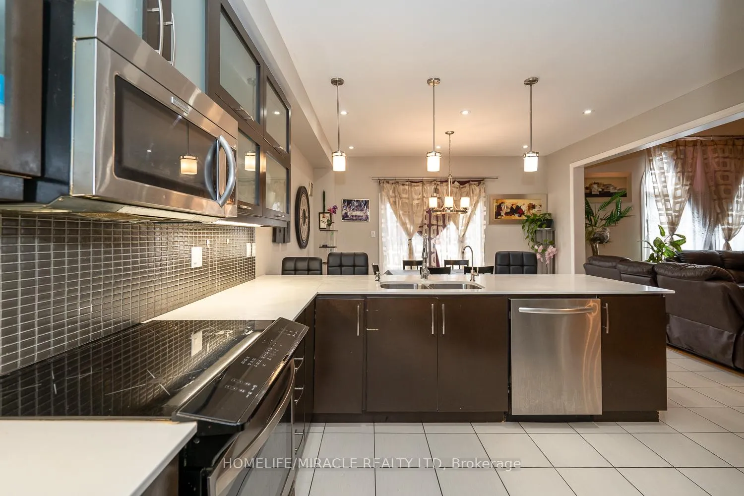 Photo 11 of 547 Wansbrough Way, Shelburne — HOMEH