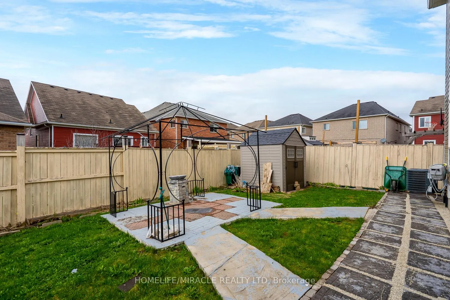 Photo 41 of 547 Wansbrough Way, Shelburne — HOMEH