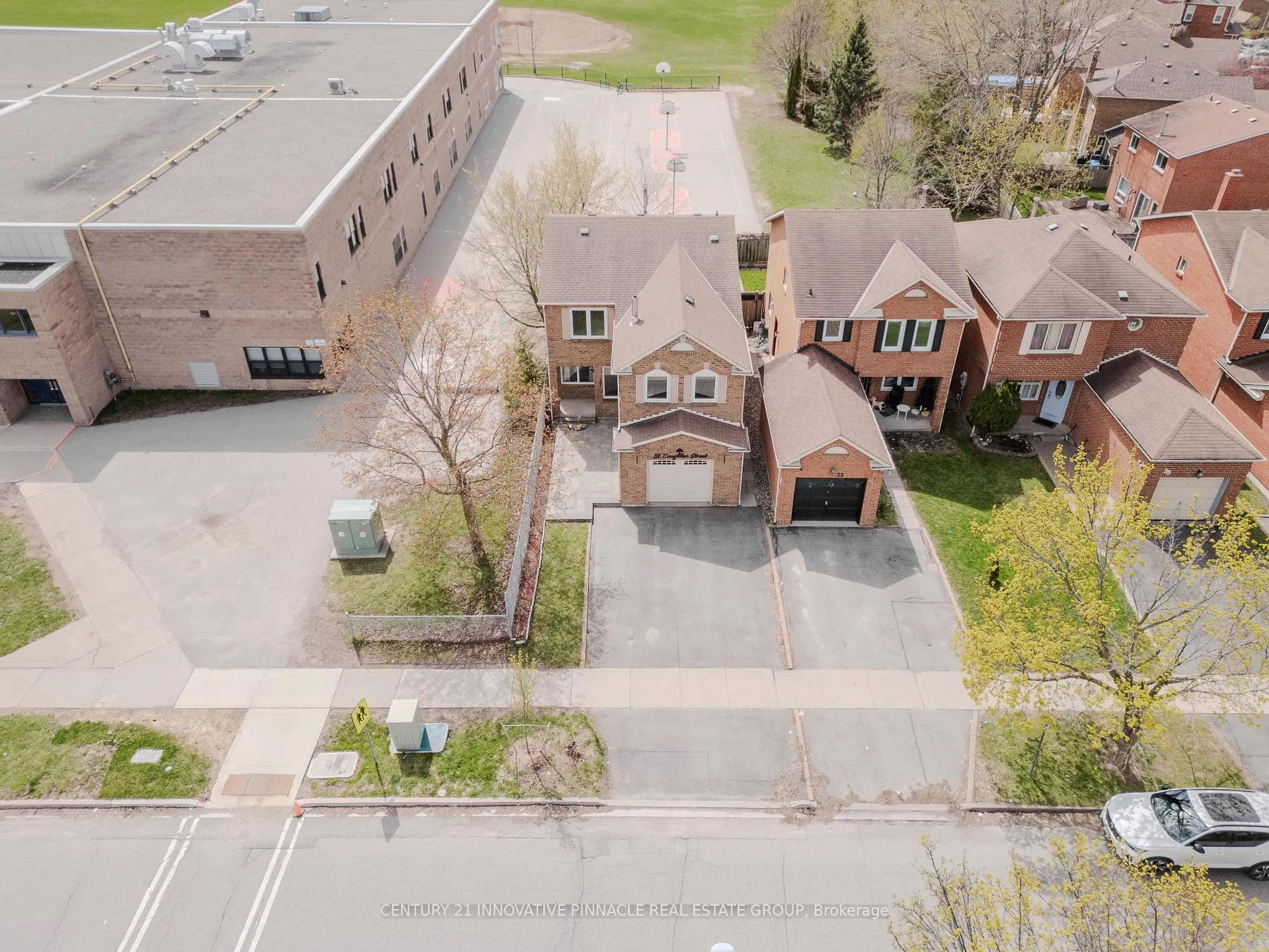 Photo 5 of 31 Coughlen Street, Ajax, Central West — HOMEH