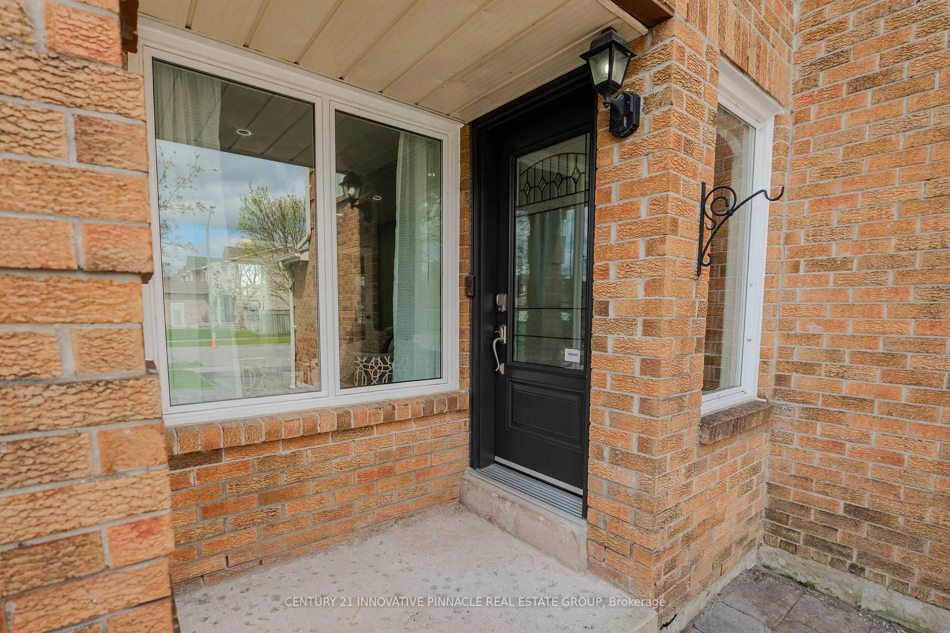 Photo 7 of 31 Coughlen Street, Ajax, Central West — HOMEH