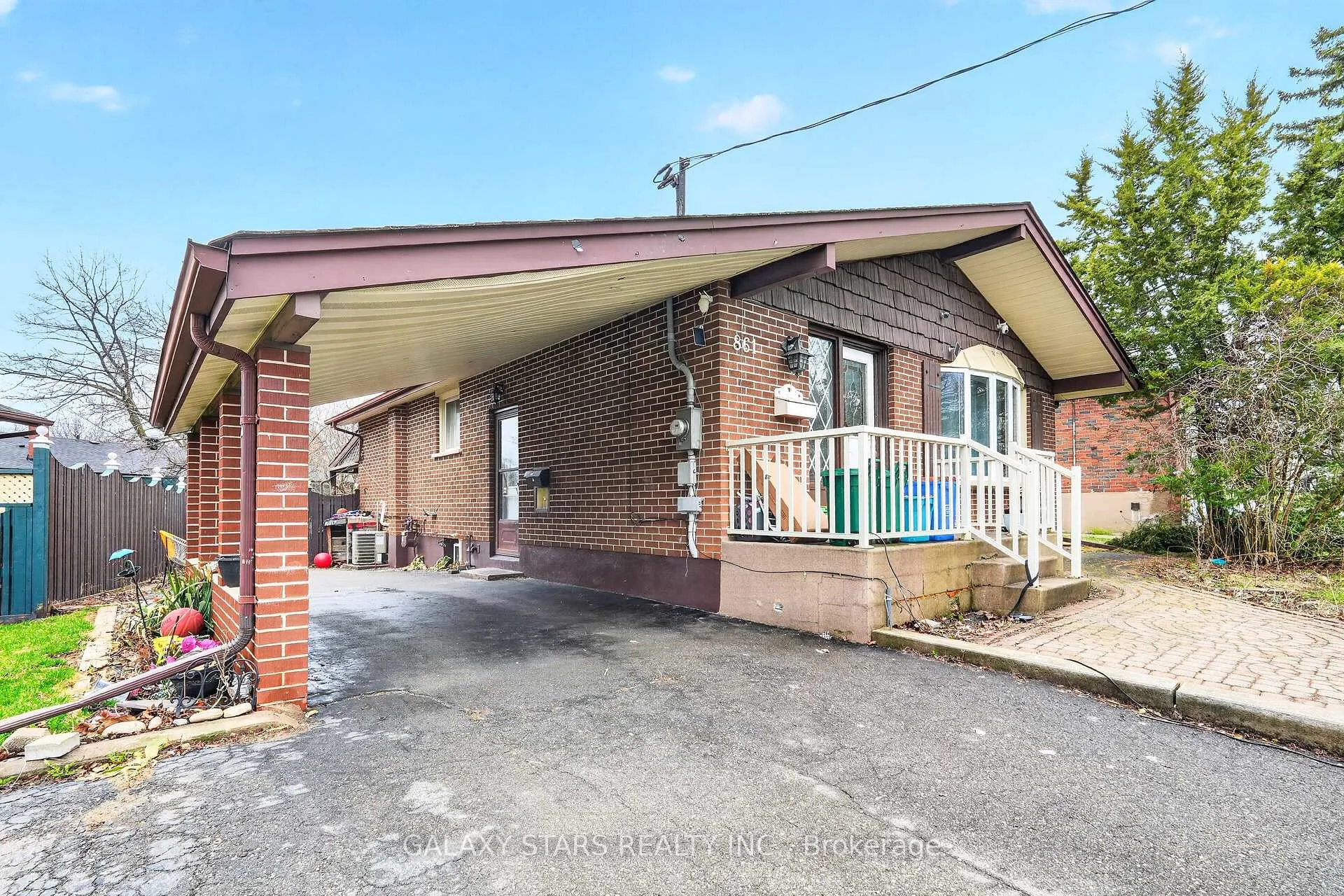 Photo 4 of 861 Florell Drive, Oshawa, Donevan — HOMEH