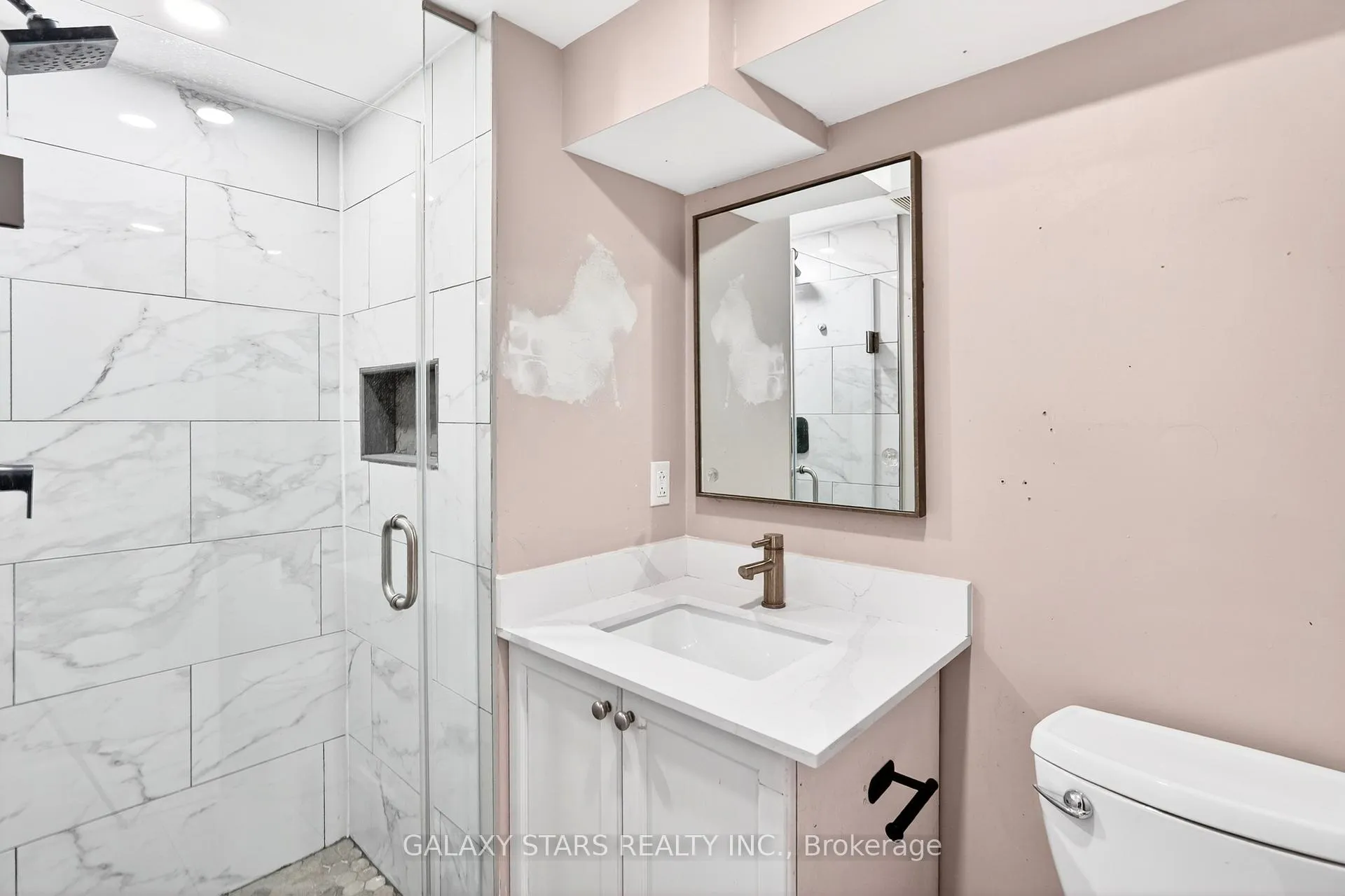 Photo 10 of 861 Florell Drive, Oshawa, Donevan — HOMEH