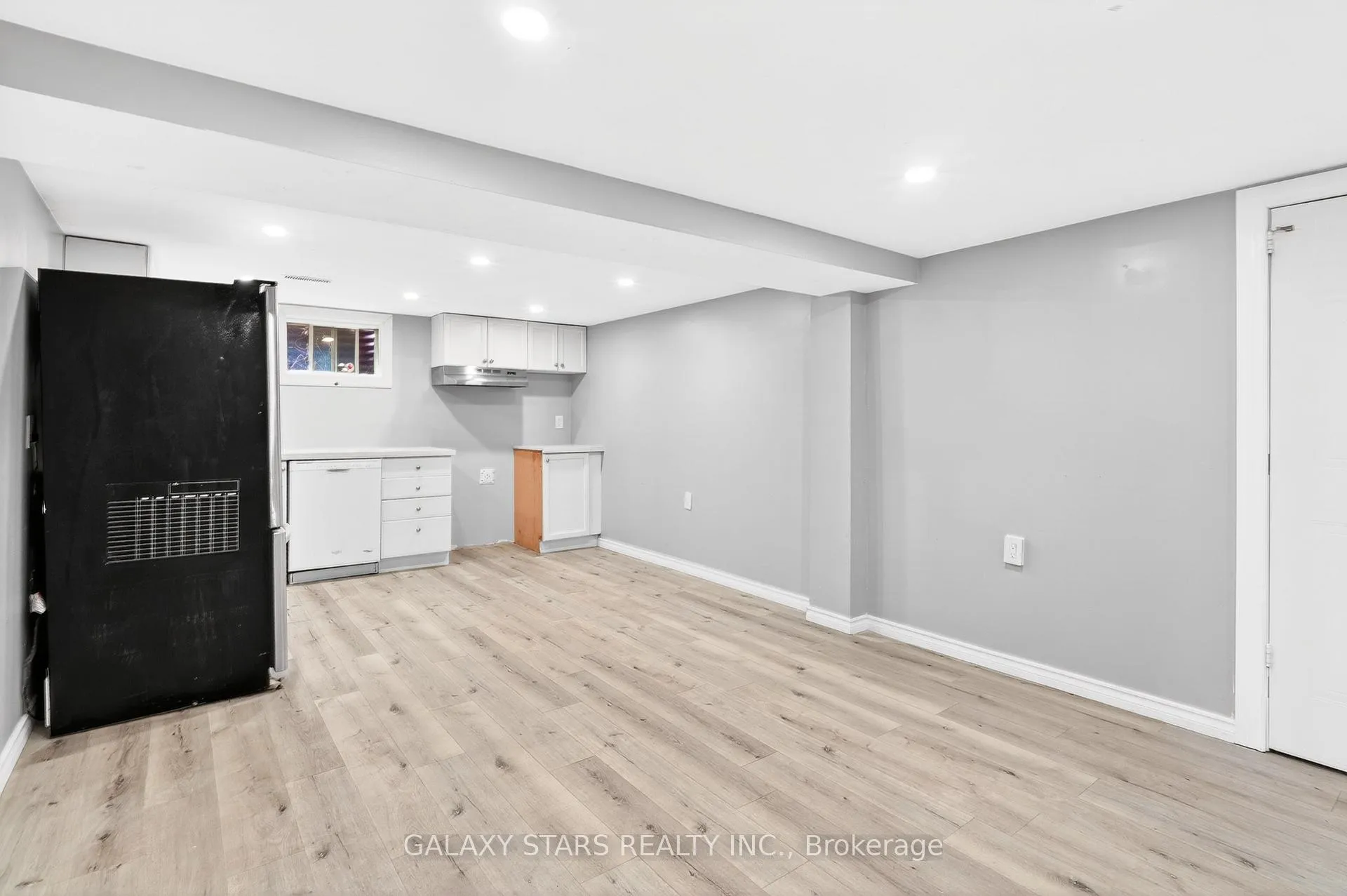 Photo 24 of 861 Florell Drive, Oshawa, Donevan — HOMEH