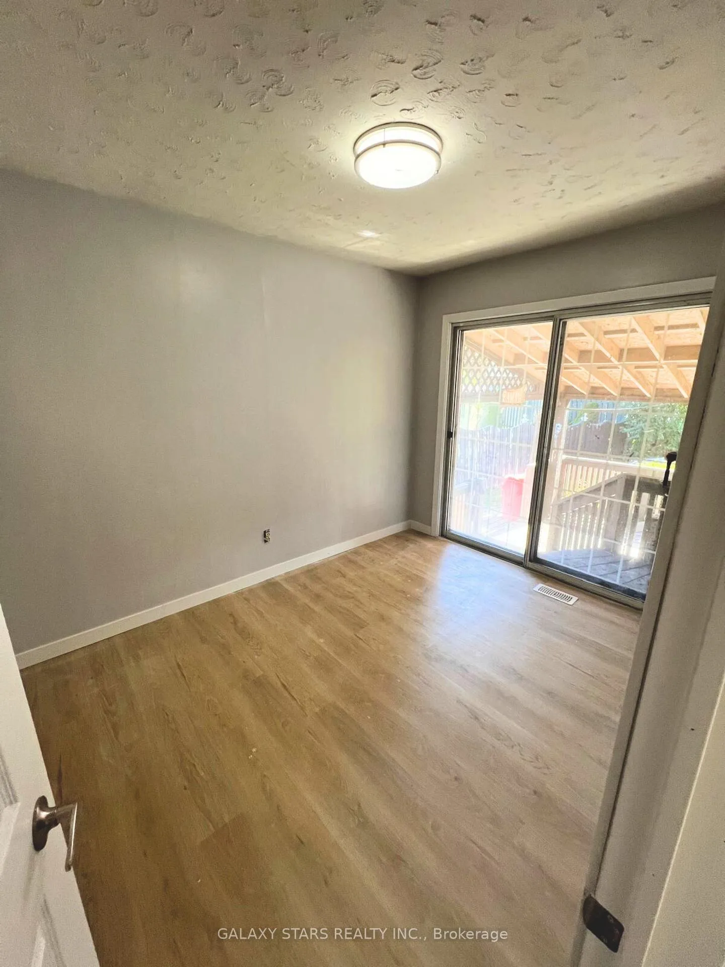 Photo 28 of 861 Florell Drive, Oshawa, Donevan — HOMEH