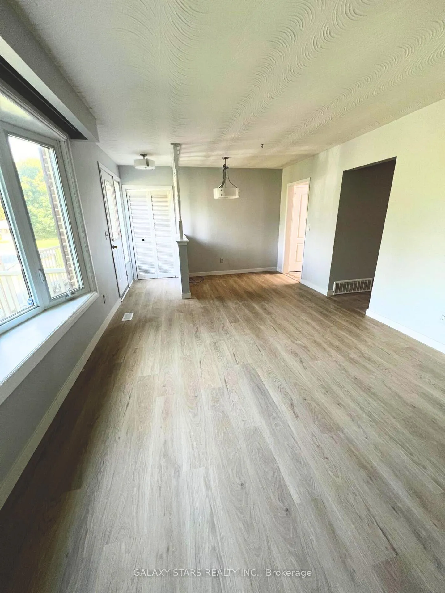 Photo 32 of 861 Florell Drive, Oshawa, Donevan — HOMEH