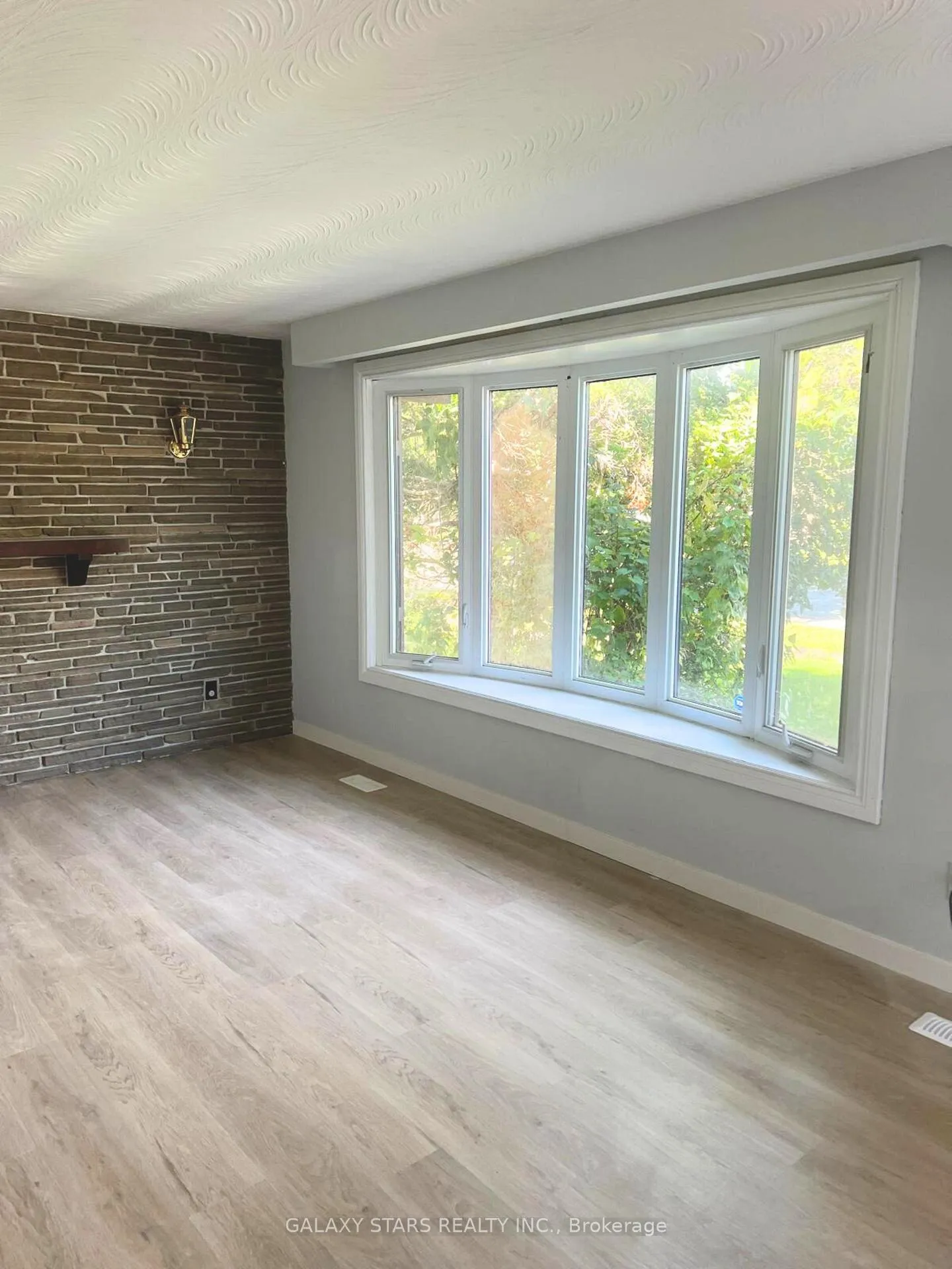 Photo 35 of 861 Florell Drive, Oshawa, Donevan — HOMEH