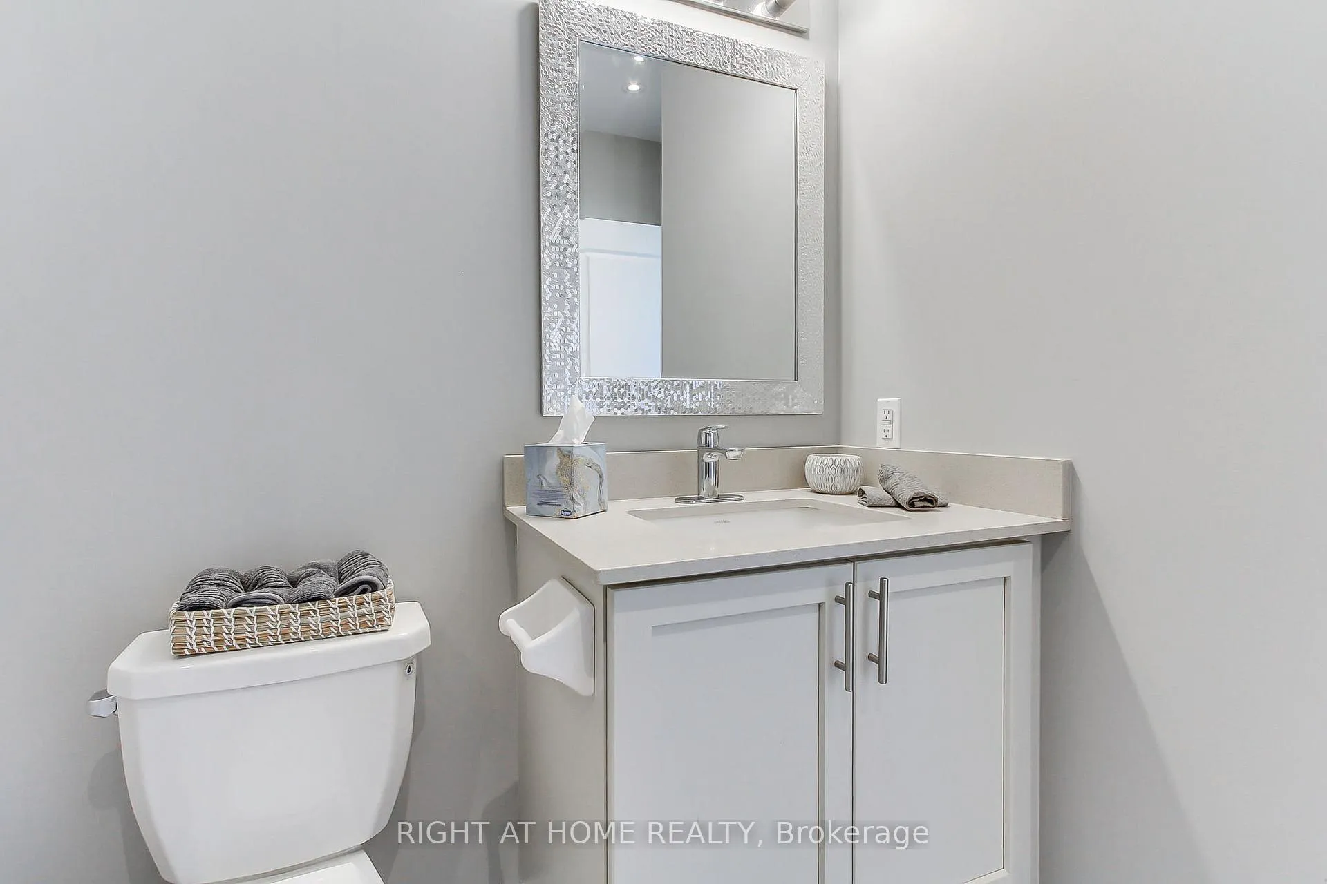 Photo 22 of Unit 422, 39 New Delhi Drive E, Markham, Cedarwood — HOMEH
