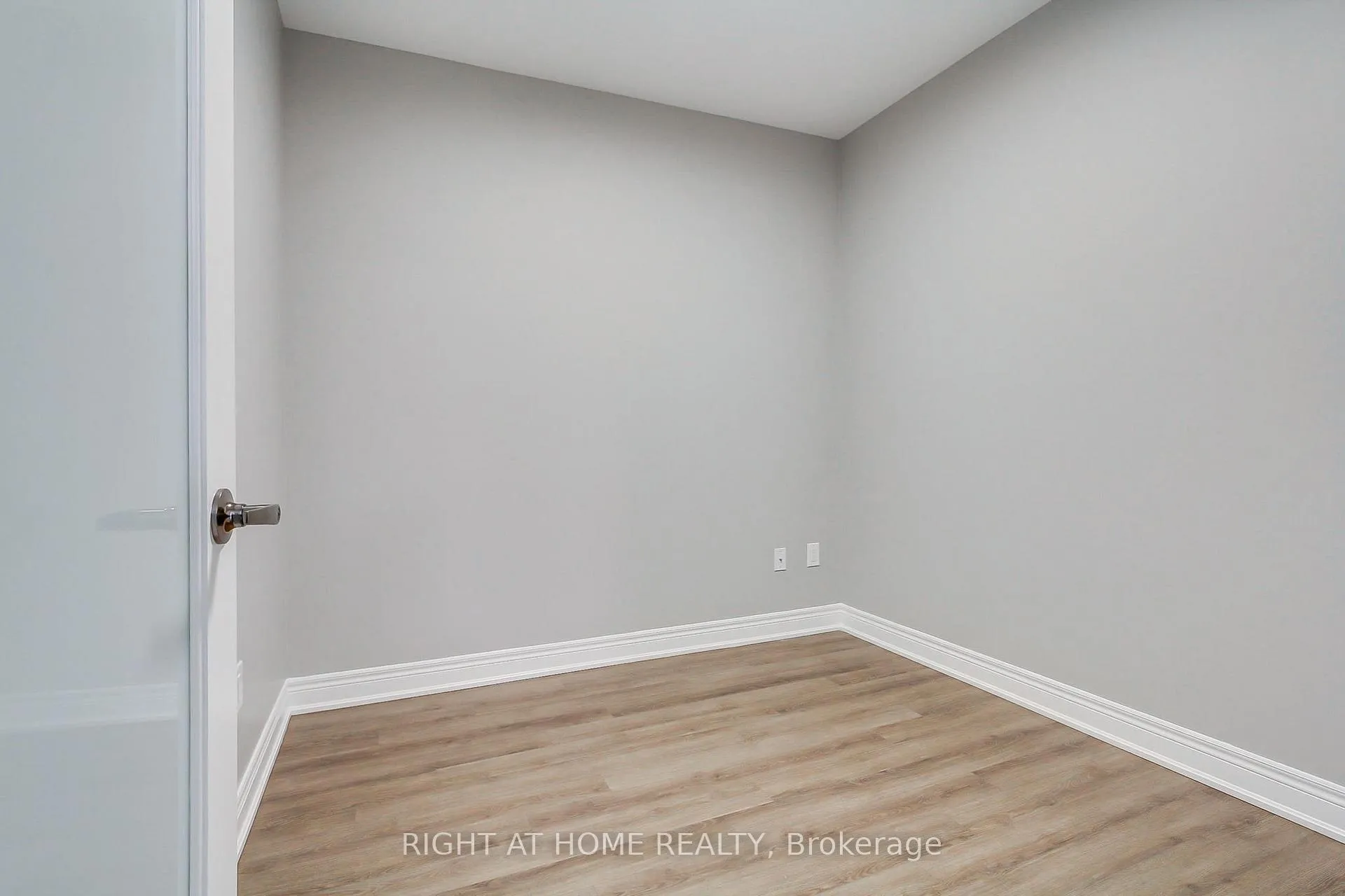 Photo 24 of Unit 422, 39 New Delhi Drive E, Markham, Cedarwood — HOMEH