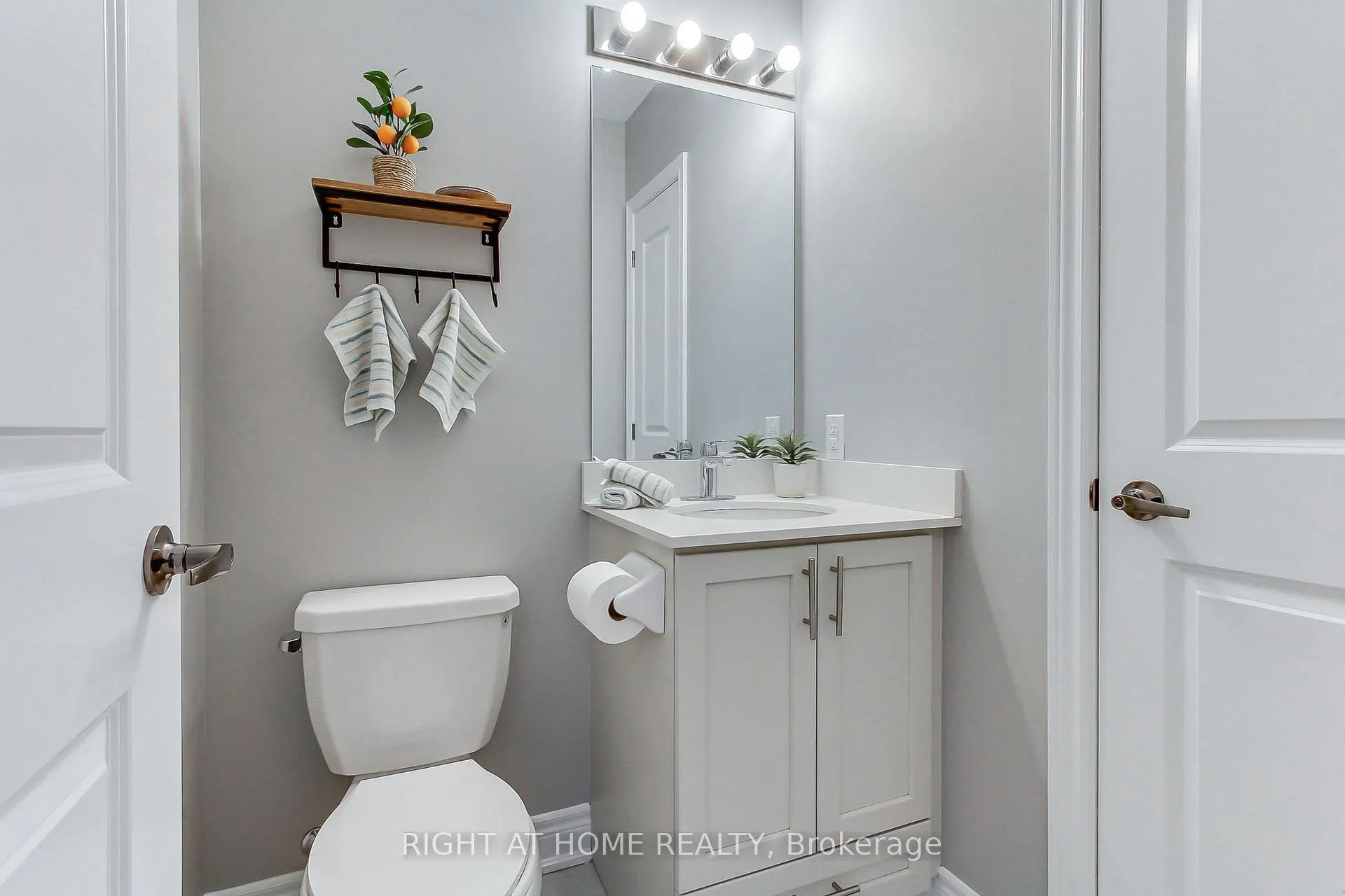 Photo 26 of Unit 422, 39 New Delhi Drive E, Markham, Cedarwood — HOMEH