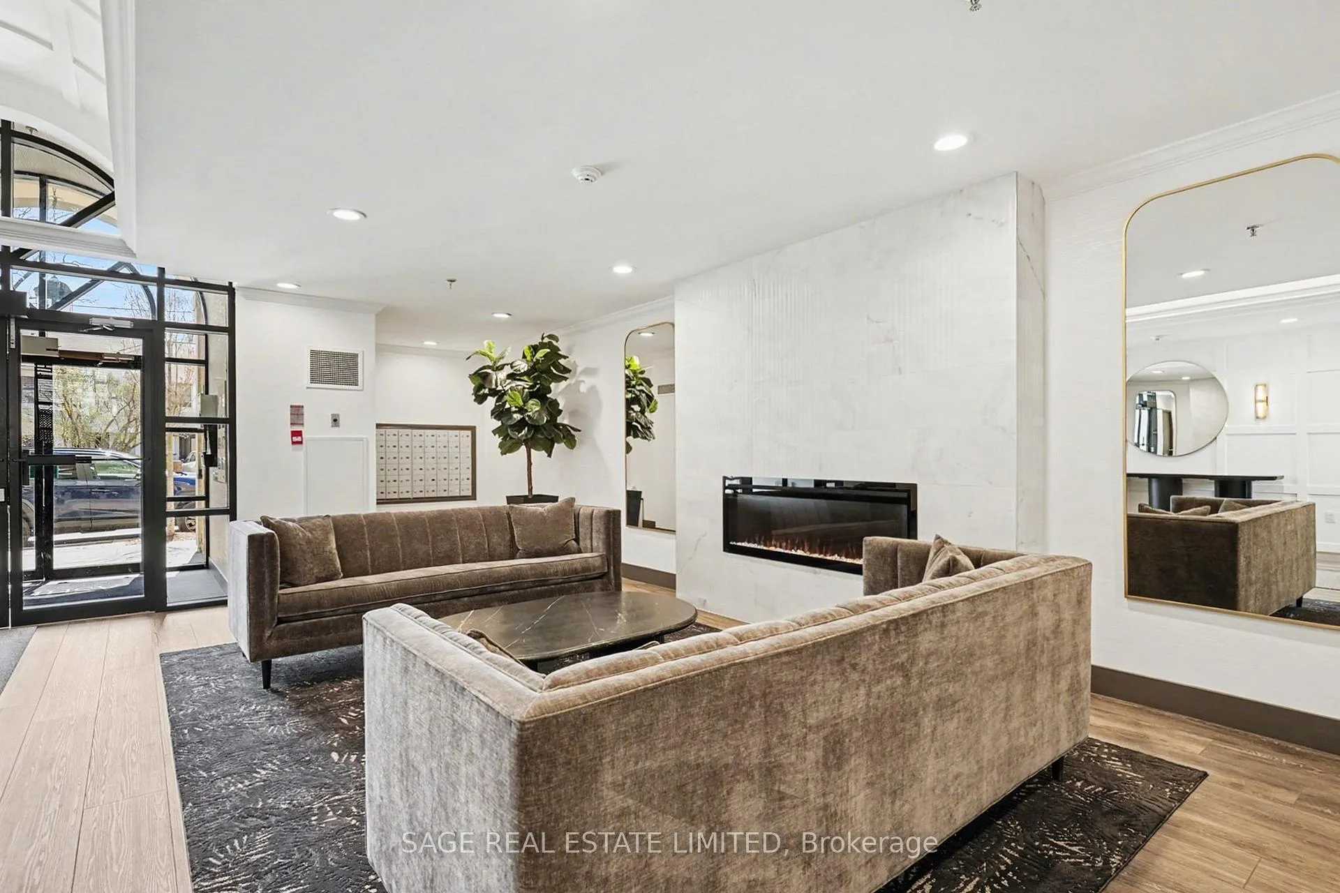 Photo 6 of Unit 309, 185 Robinson Street, Oakville, Old Oakville — HOMEH