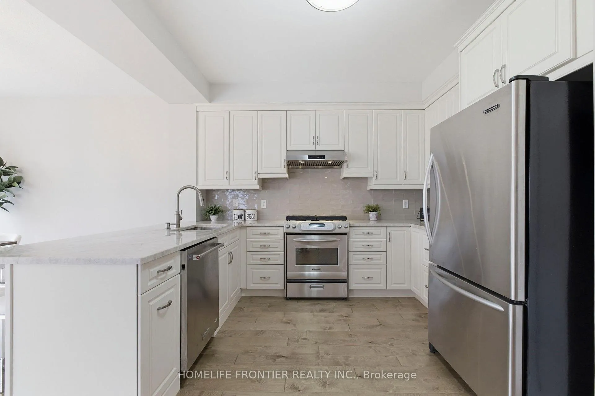 Photo 11 of 25 Shetland Drive, Georgina, Keswick South — HOMEH