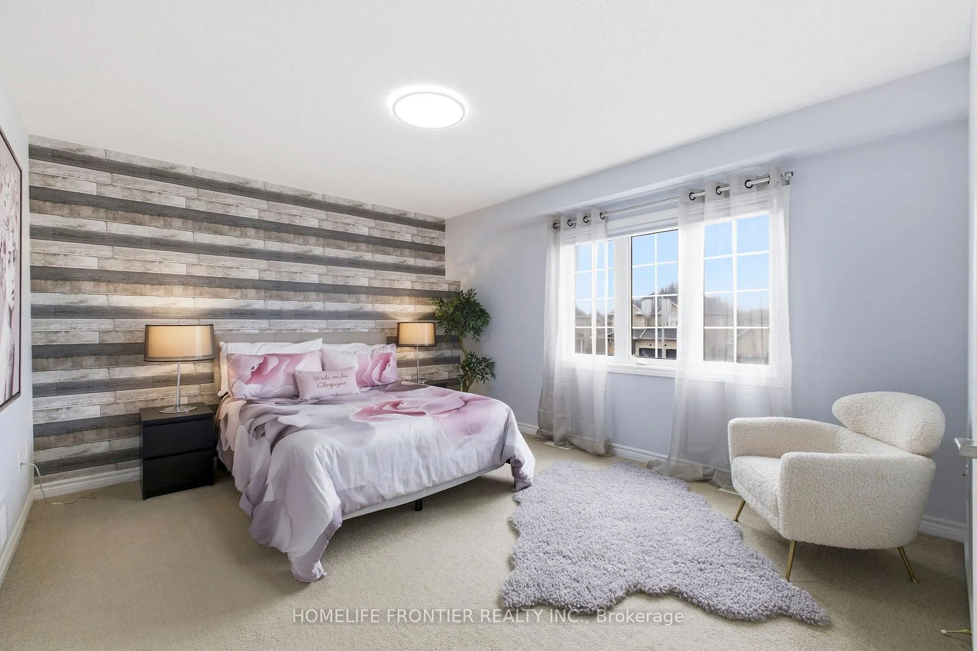Photo 16 of 25 Shetland Drive, Georgina, Keswick South — HOMEH