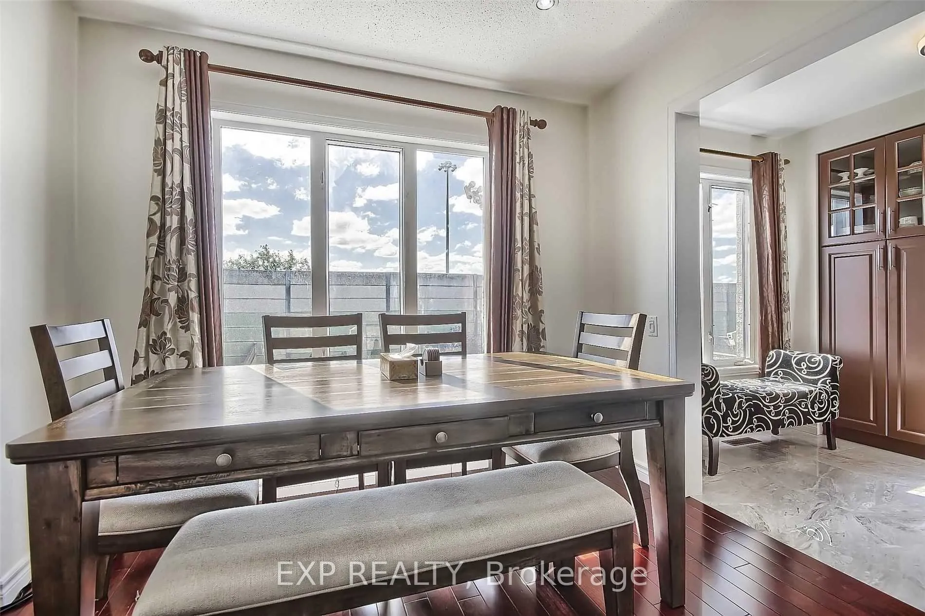 Photo 16 of Unit # UPPER, 35H View Green Crescent, Etobicoke, West Humber-Clairville — HOMEH