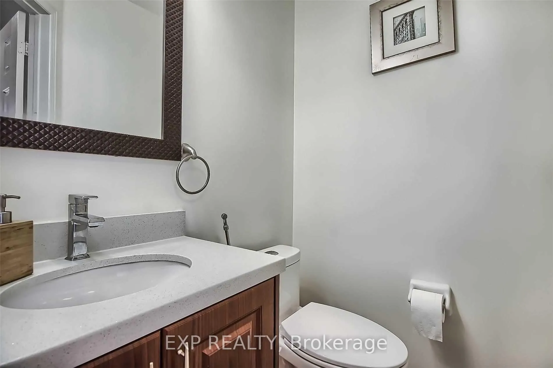 Photo 17 of Unit # UPPER, 35H View Green Crescent, Etobicoke, West Humber-Clairville — HOMEH