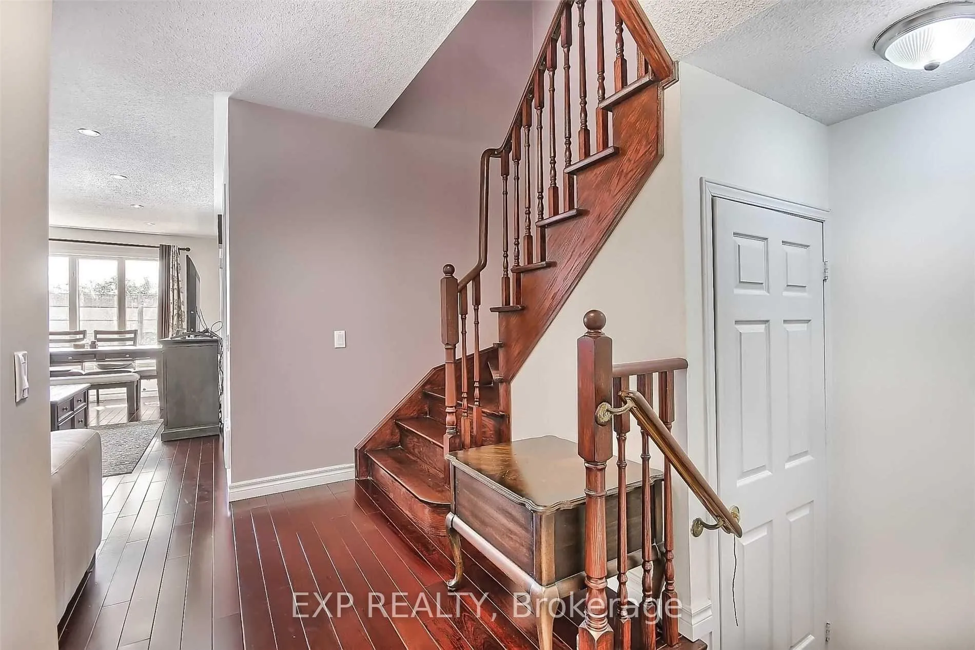 Photo 18 of Unit # UPPER, 35H View Green Crescent, Etobicoke, West Humber-Clairville — HOMEH