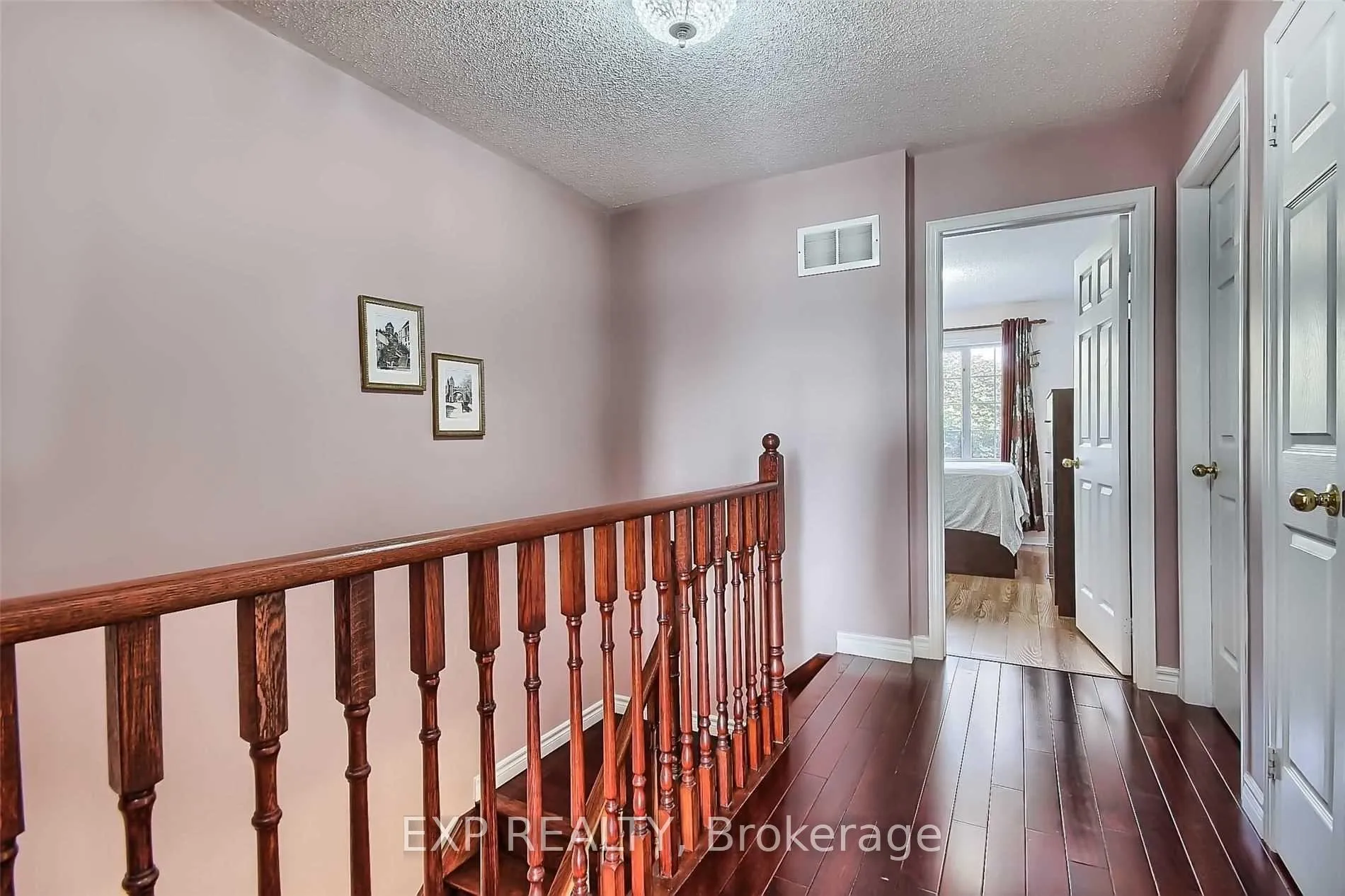 Photo 20 of Unit # UPPER, 35H View Green Crescent, Etobicoke, West Humber-Clairville — HOMEH