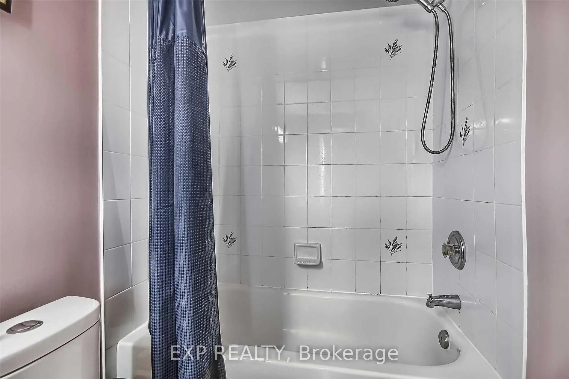 Photo 24 of Unit # UPPER, 35H View Green Crescent, Etobicoke, West Humber-Clairville — HOMEH