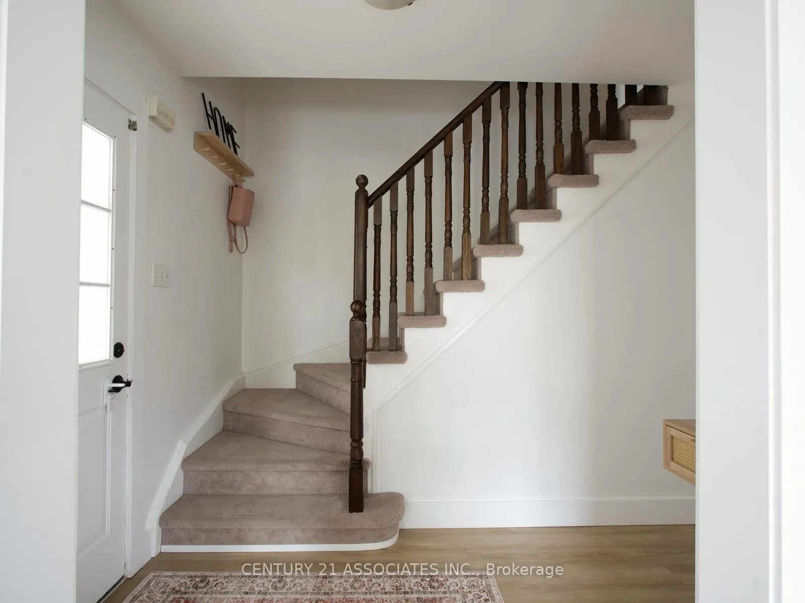 Photo 14 of 77 Thornlodge Drive, Hamilton, Waterdown — HOMEH
