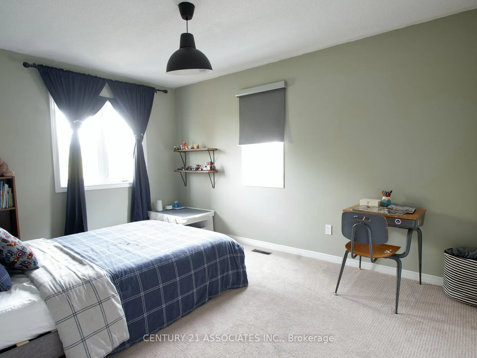 Photo 19 of 77 Thornlodge Drive, Hamilton, Waterdown — HOMEH