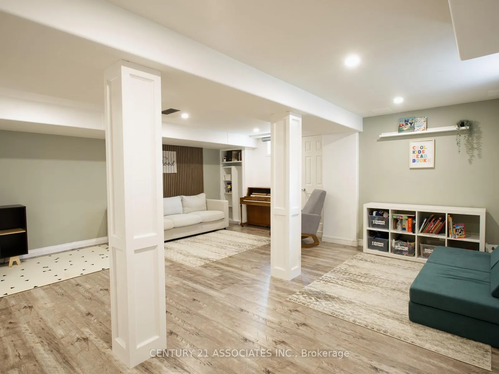 Photo 27 of 77 Thornlodge Drive, Hamilton, Waterdown — HOMEH