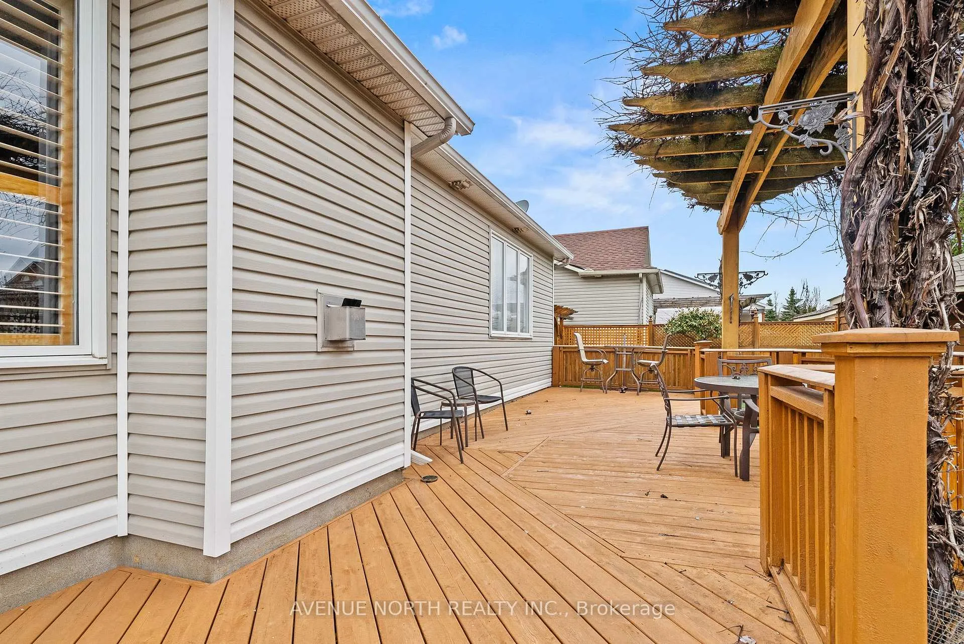 Photo 40 of 68 Maple Stand Way, Ottawa, Barrhaven East — HOMEH