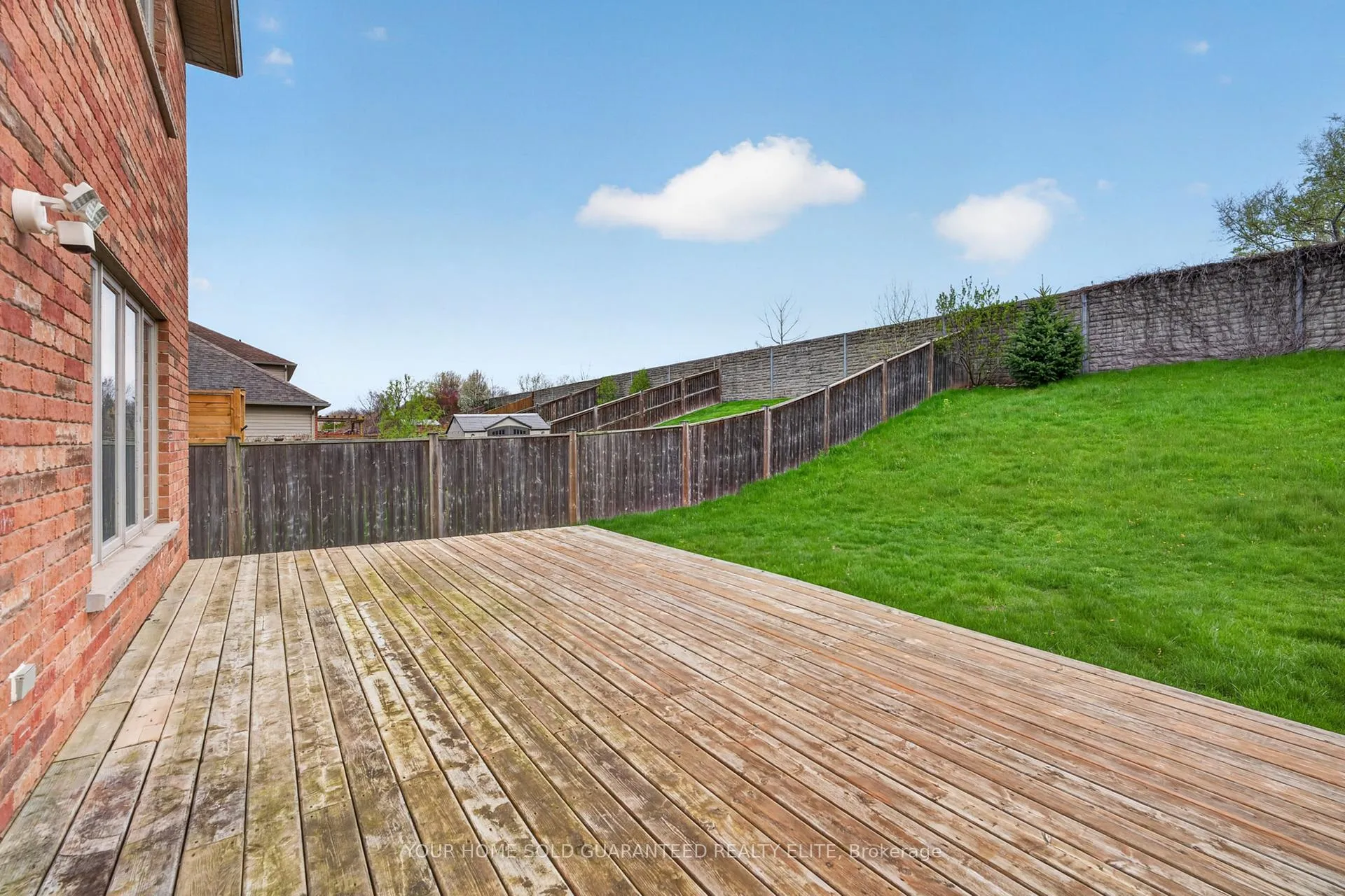 Photo 24 of 47 Plum Tree Lane, Grimsby, Grimsby East — HOMEH