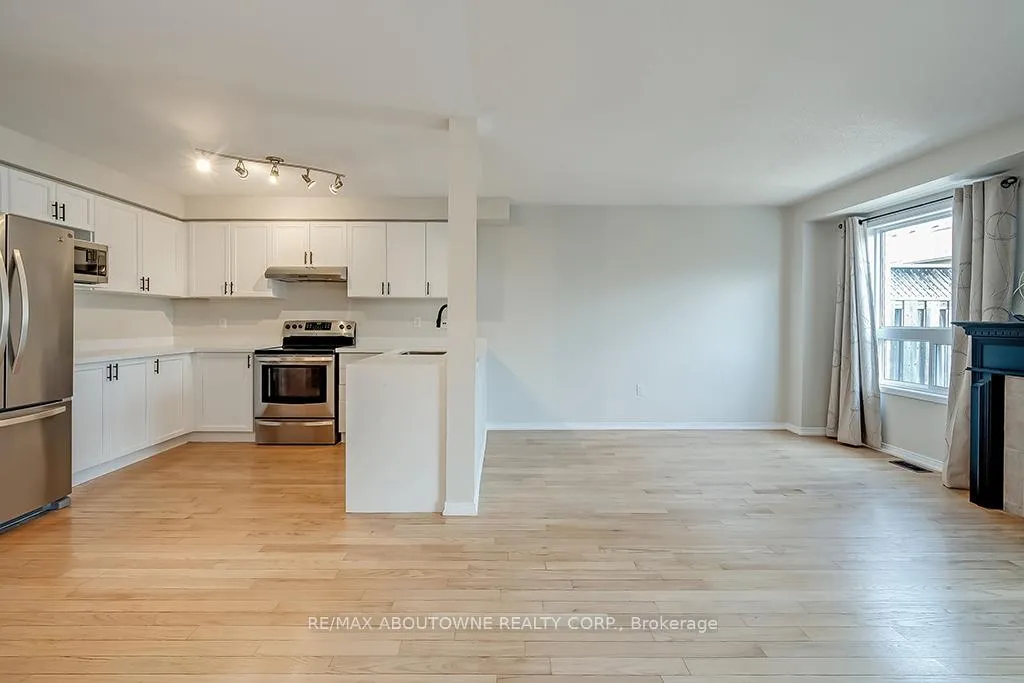 Photo 13 of Unit 20, 1290 Heritage Way, Oakville, Glen Abbey — HOMEH