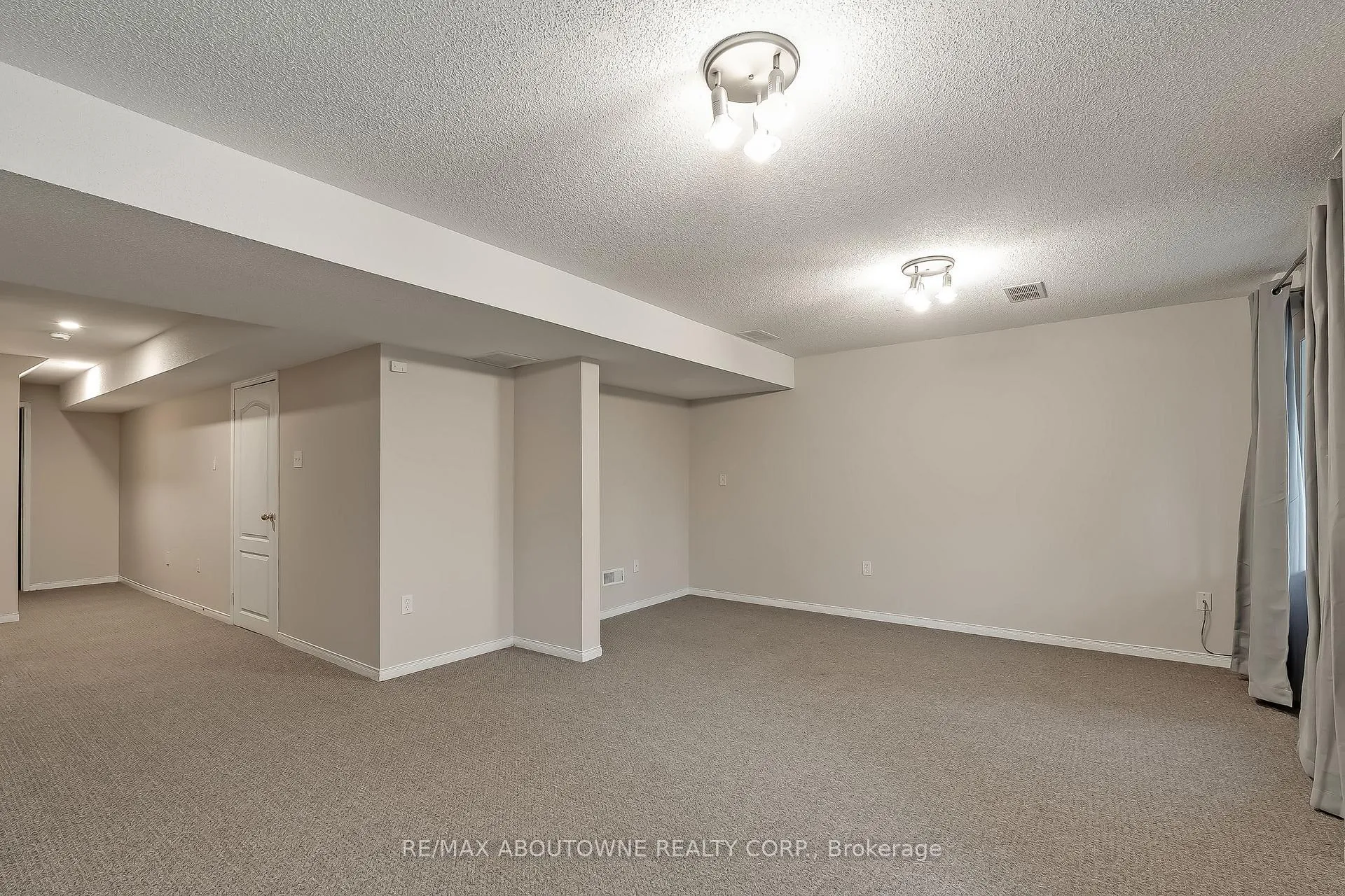 Photo 41 of Unit 20, 1290 Heritage Way, Oakville, Glen Abbey — HOMEH