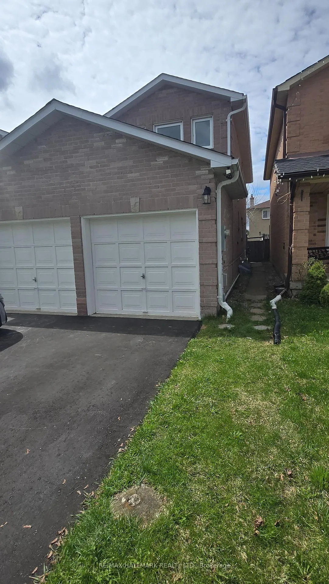 Photo 3 of Unit Lower Level, 40 Brookmill Drive, Vaughan, Brownridge — HOMEH