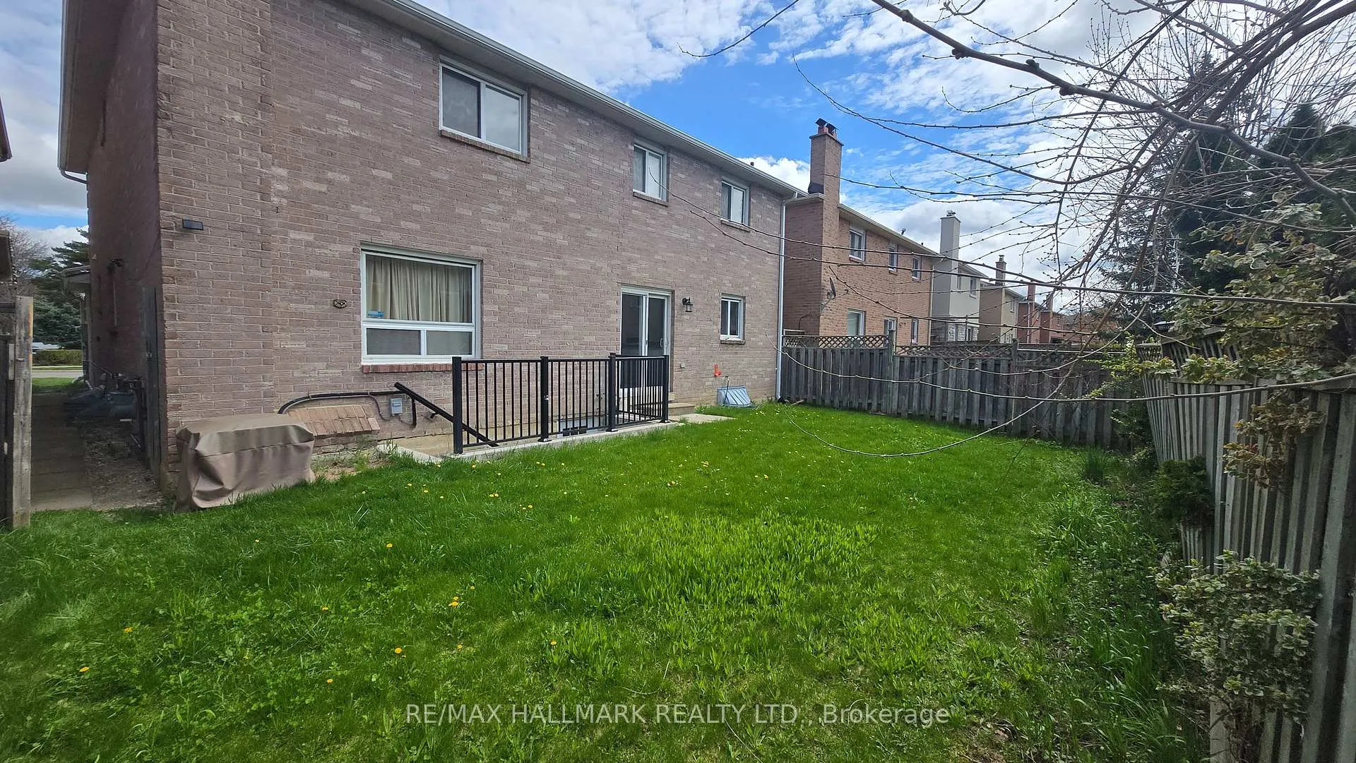 Photo 9 of Unit Lower Level, 40 Brookmill Drive, Vaughan, Brownridge — HOMEH