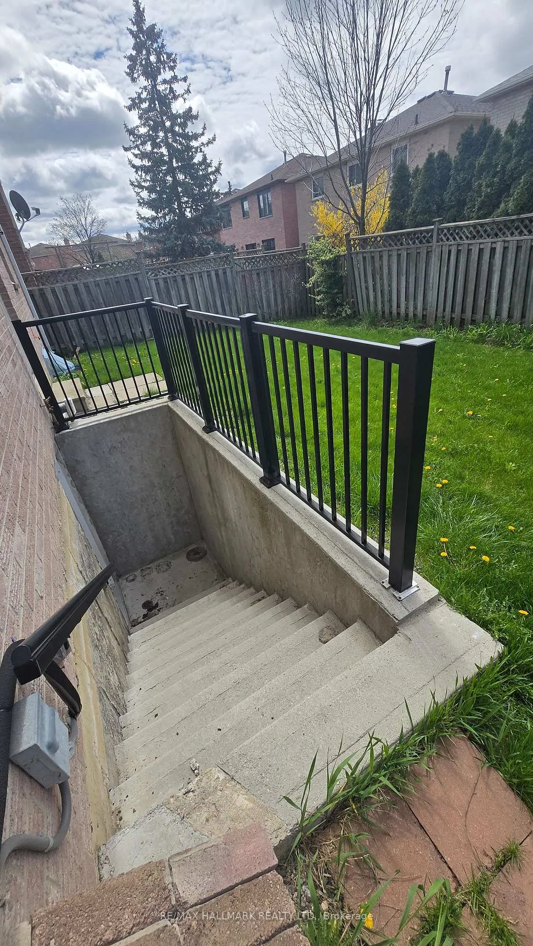 Photo 11 of Unit Lower Level, 40 Brookmill Drive, Vaughan, Brownridge — HOMEH