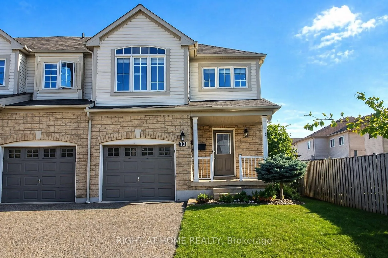 Photo 1 of 32 Toscana Drive, Whitby, Taunton North — HOMEH