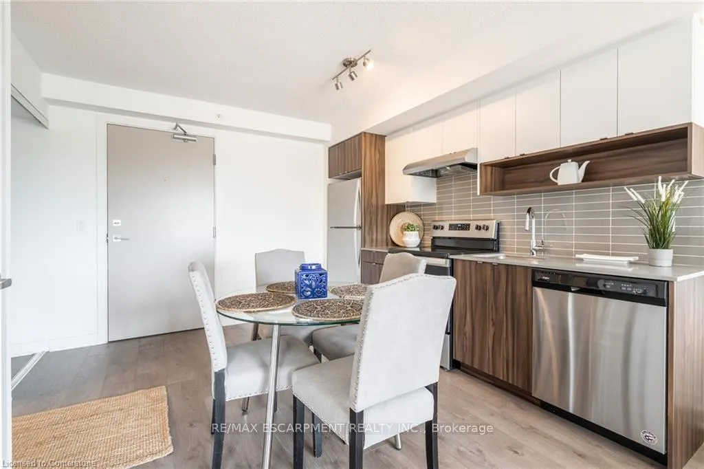 Photo 10 of Unit A305, 1117 Cooke Boulevard, Burlington, LaSalle — HOMEH