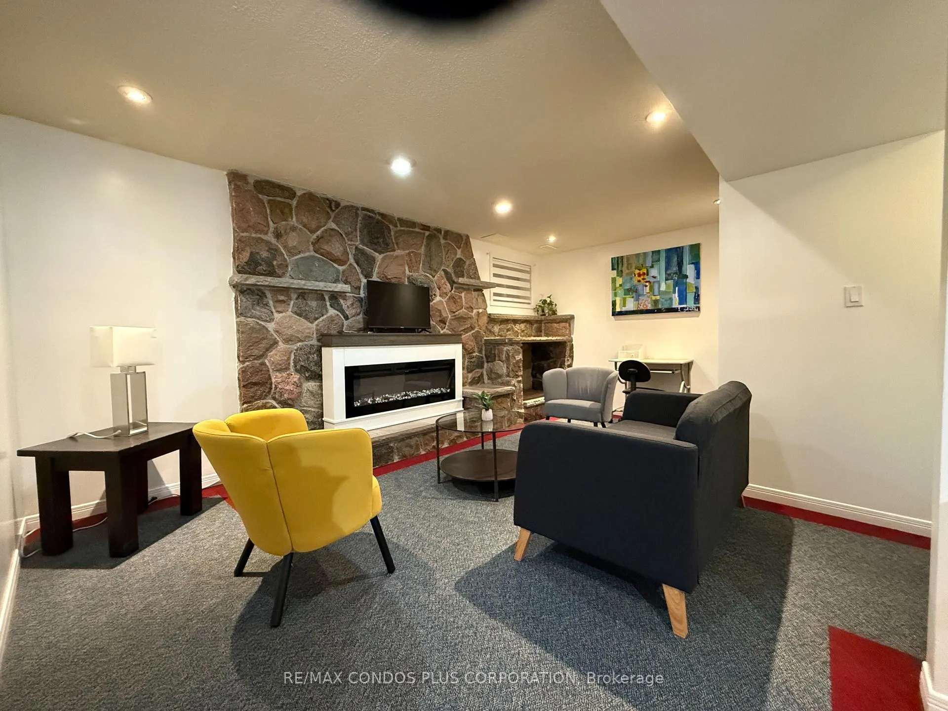 Photo 1 of Unit Lower Level #B, 7 Mckelvey Drive, Markham, Aileen-Willowbrook — HOMEH