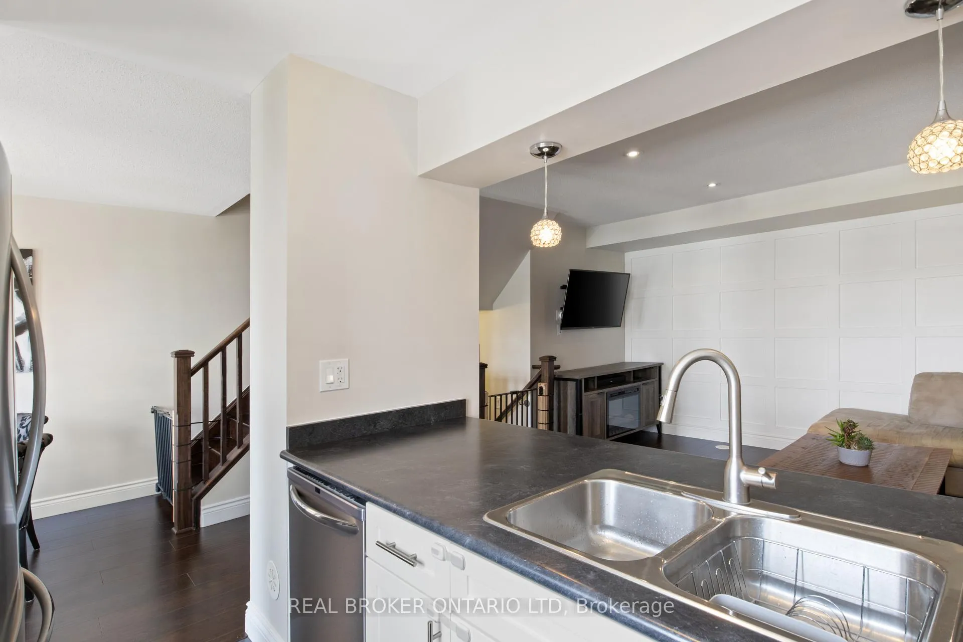Photo 12 of Unit 34, 100 Baycliffe Crescent, Brampton, Northwest Brampton — HOMEH