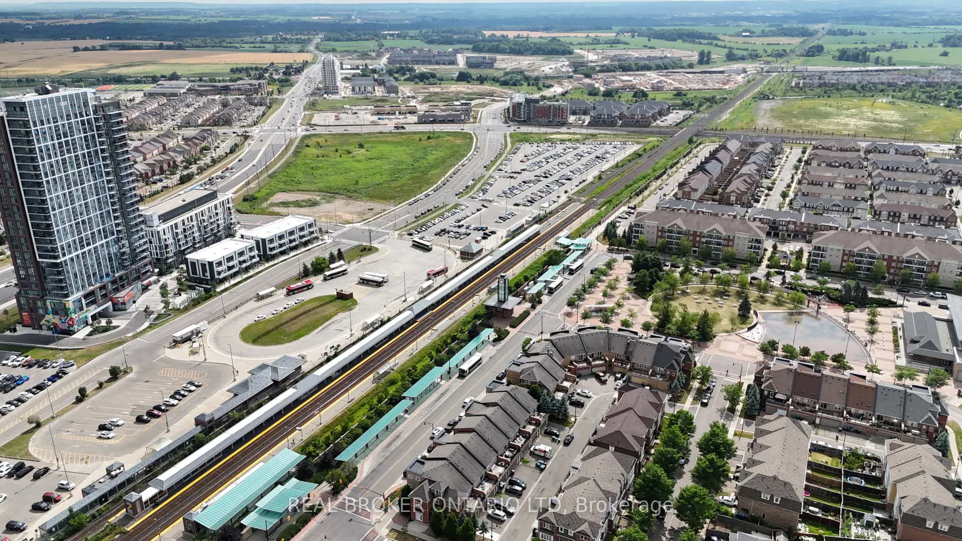 Photo 30 of Unit 34, 100 Baycliffe Crescent, Brampton, Northwest Brampton — HOMEH