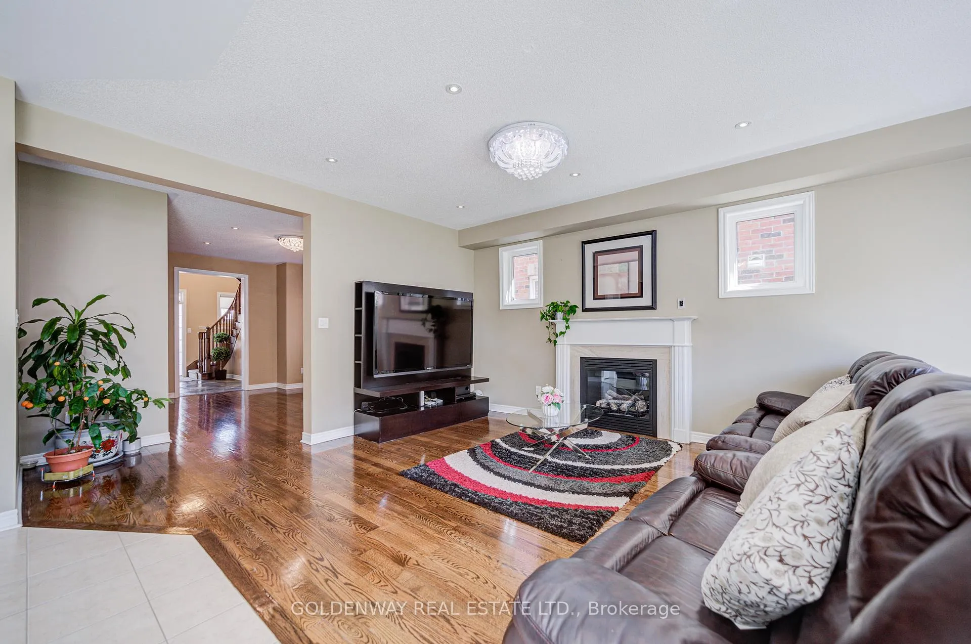 Photo 12 of 9 Duke Of Cornwall Drive, Markham, Victoria Square — HOMEH