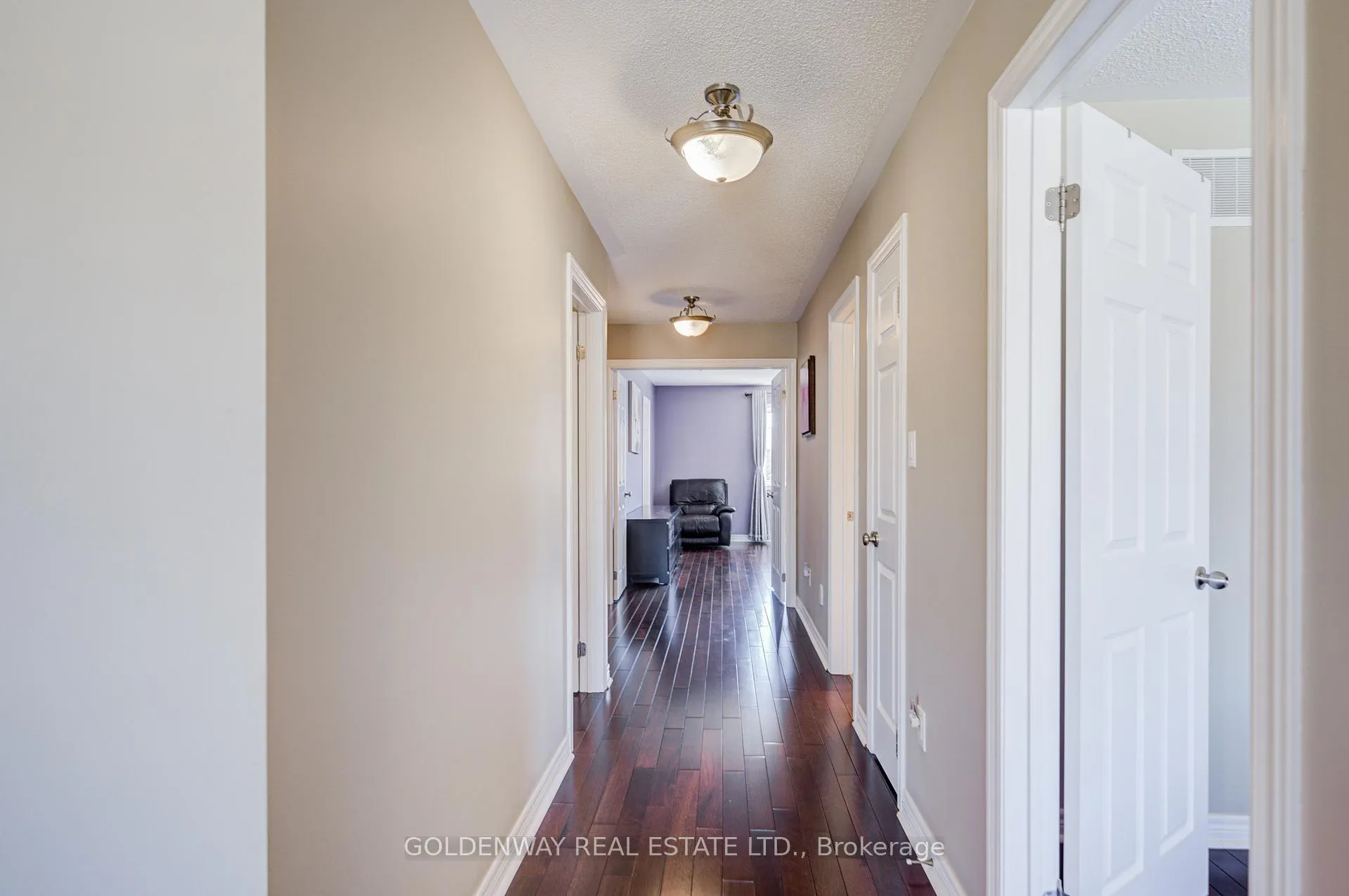 Photo 24 of 9 Duke Of Cornwall Drive, Markham, Victoria Square — HOMEH
