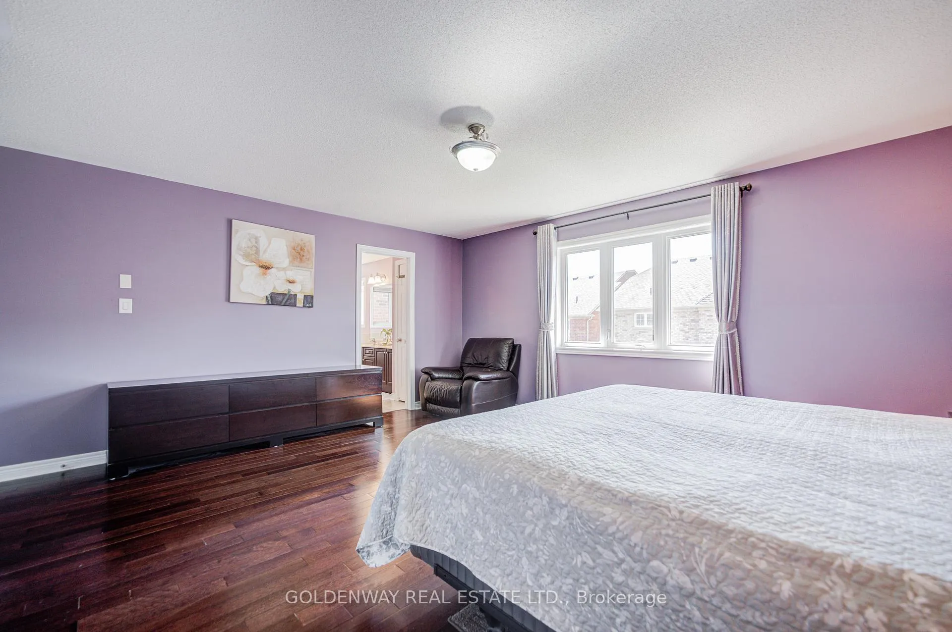 Photo 33 of 9 Duke Of Cornwall Drive, Markham, Victoria Square — HOMEH